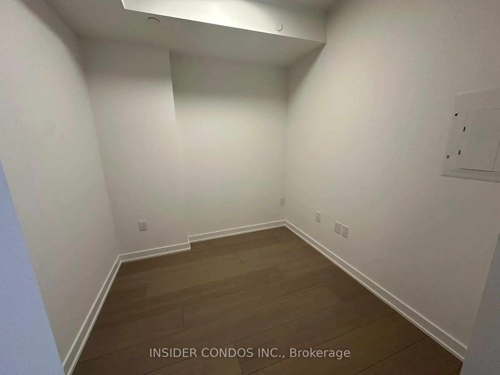 123 Portland Street, #06