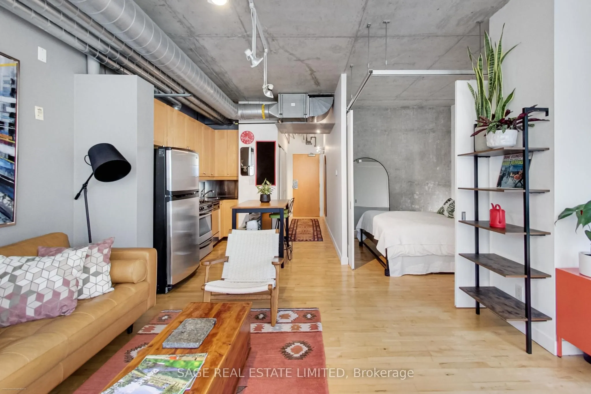 32 Stewart Street, #504