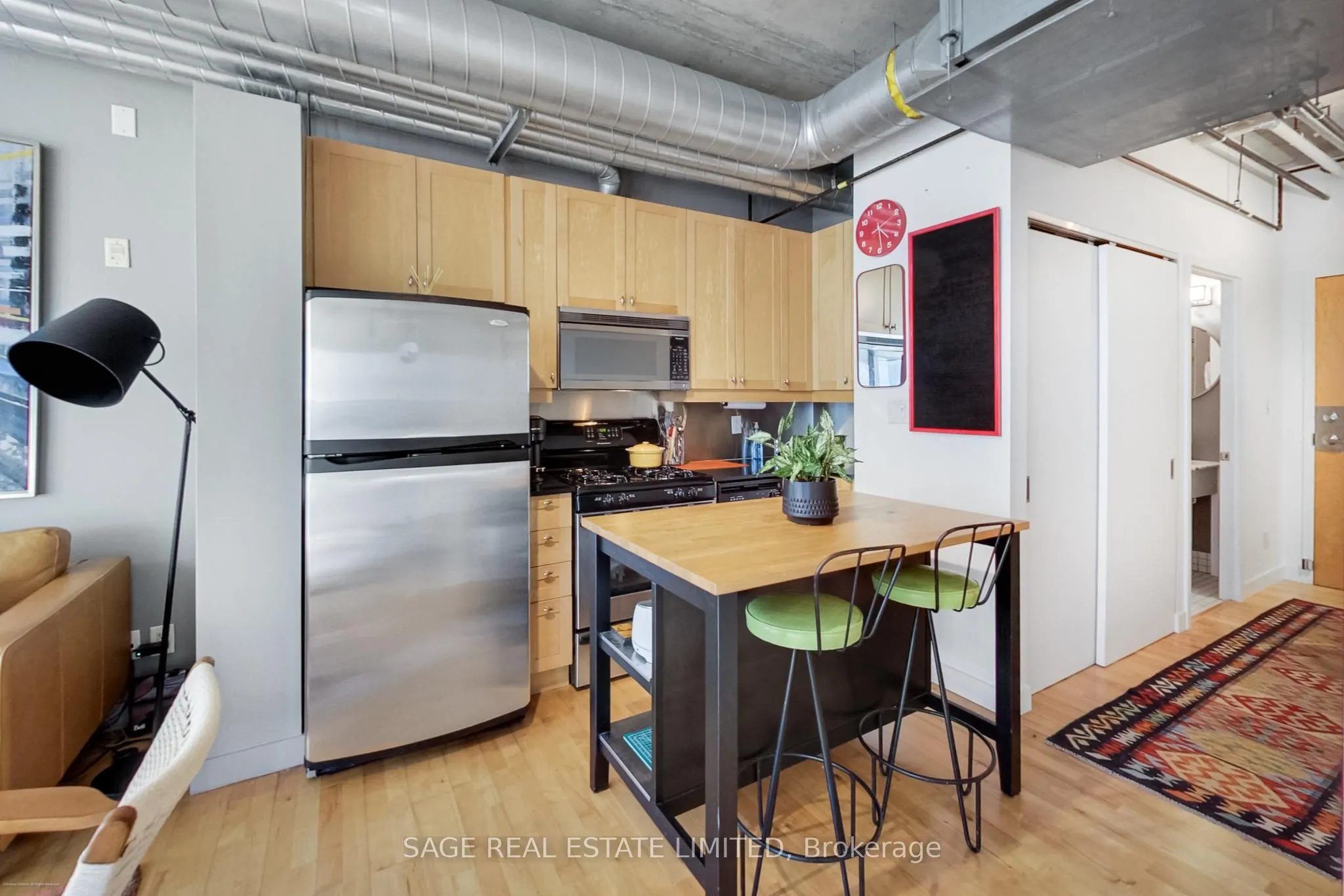 32 Stewart Street, #504