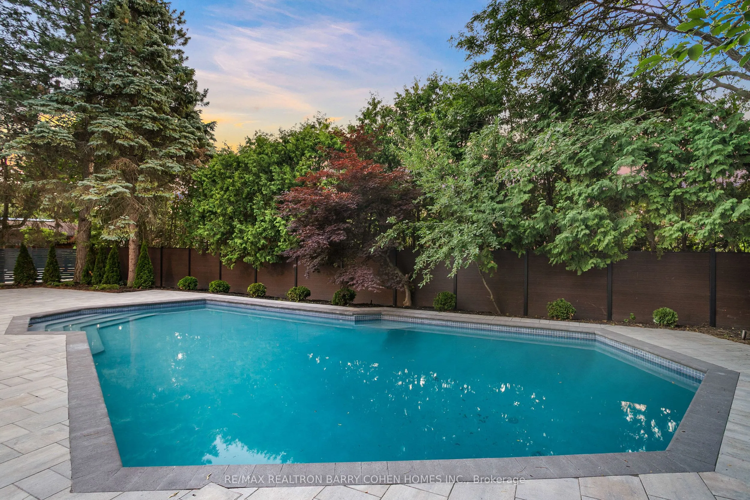 27 Penwood Crescent