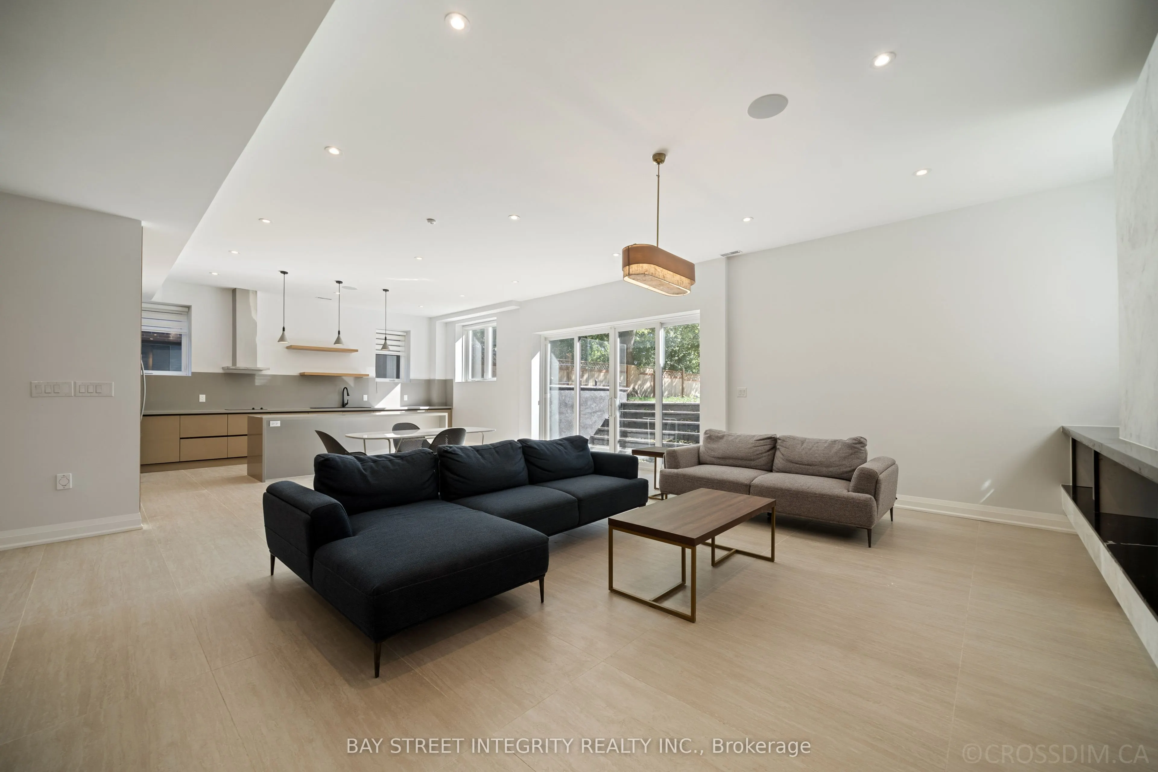 207 Ellerslie Avenue