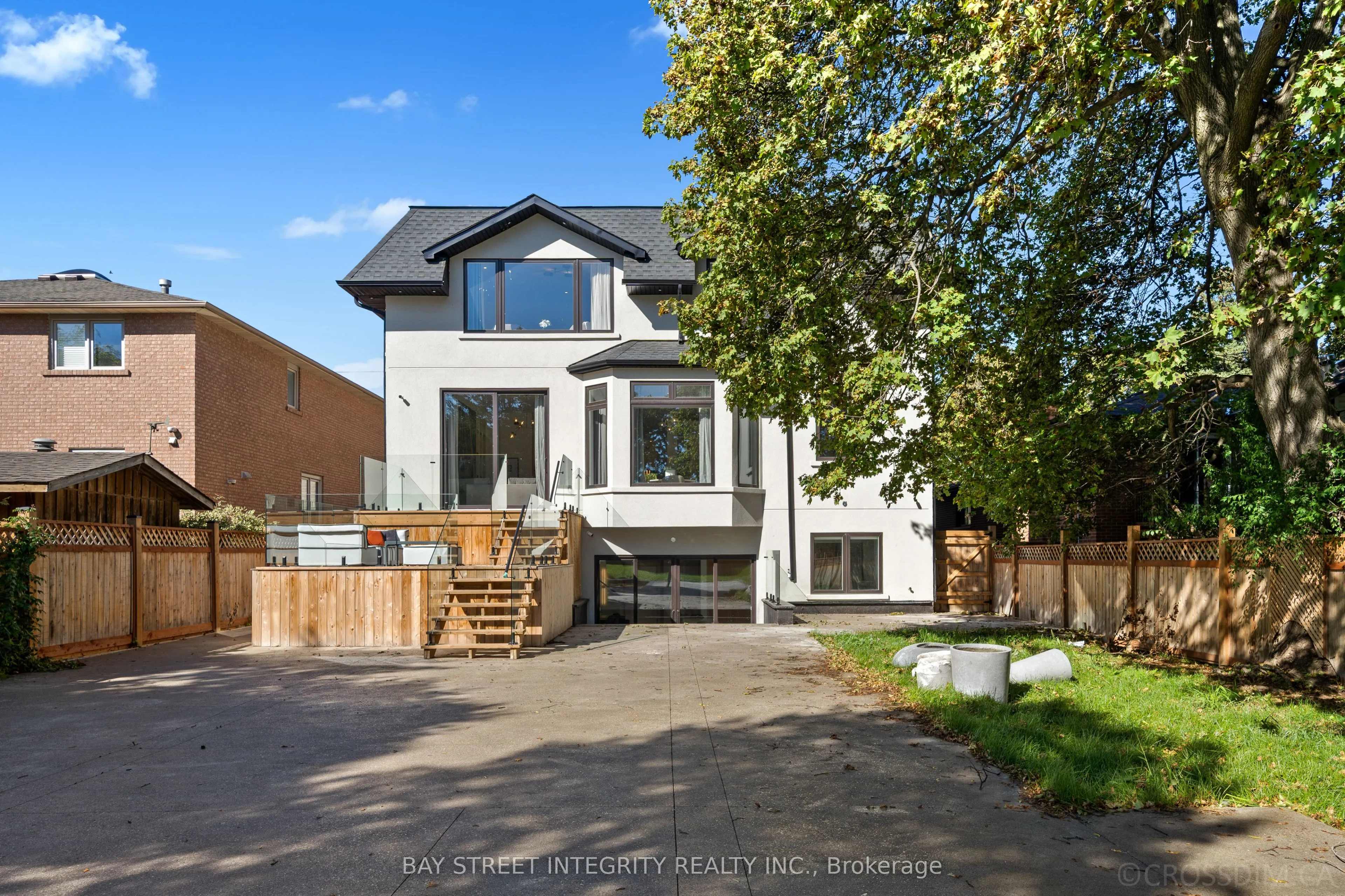 207 Ellerslie Avenue
