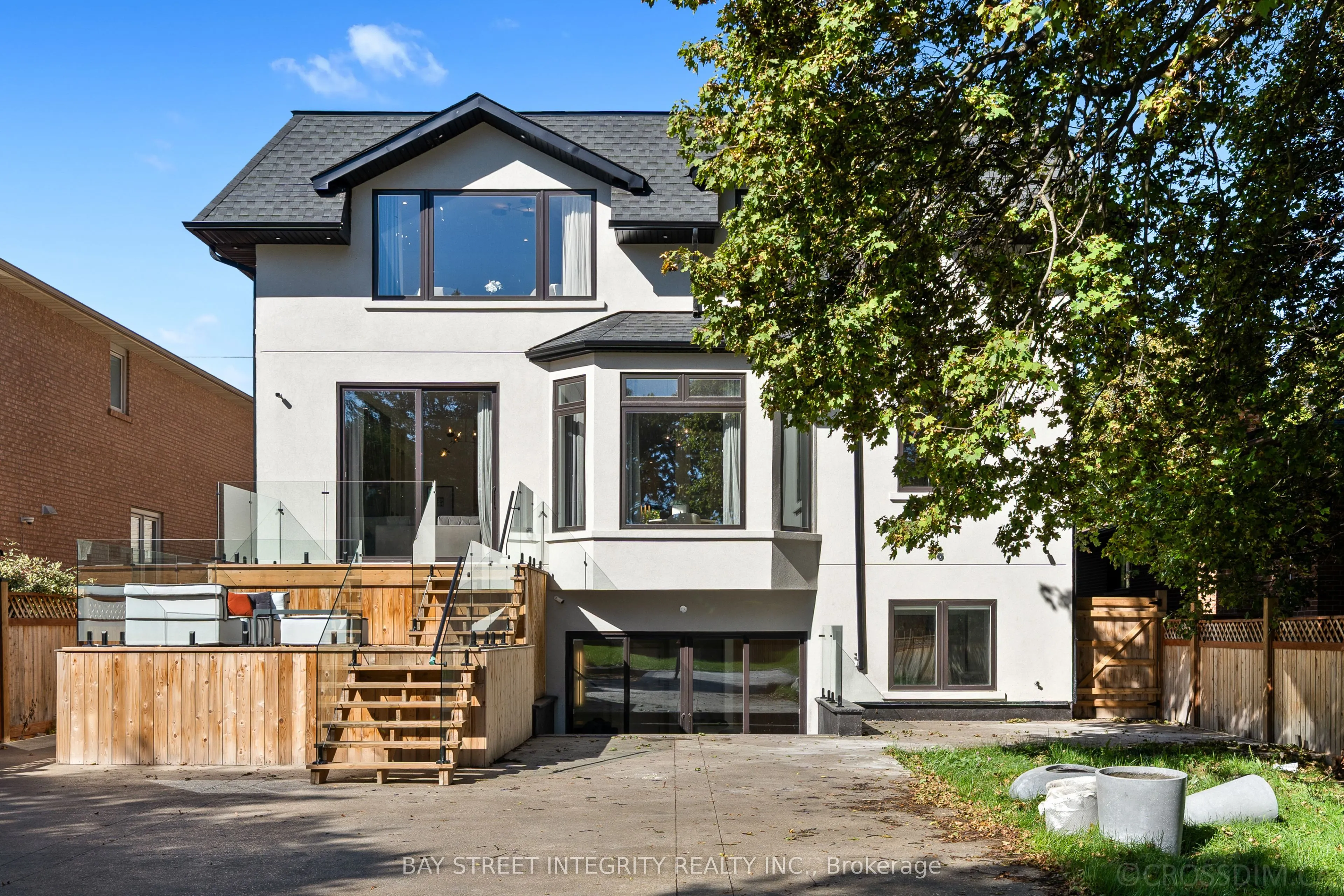 207 Ellerslie Avenue
