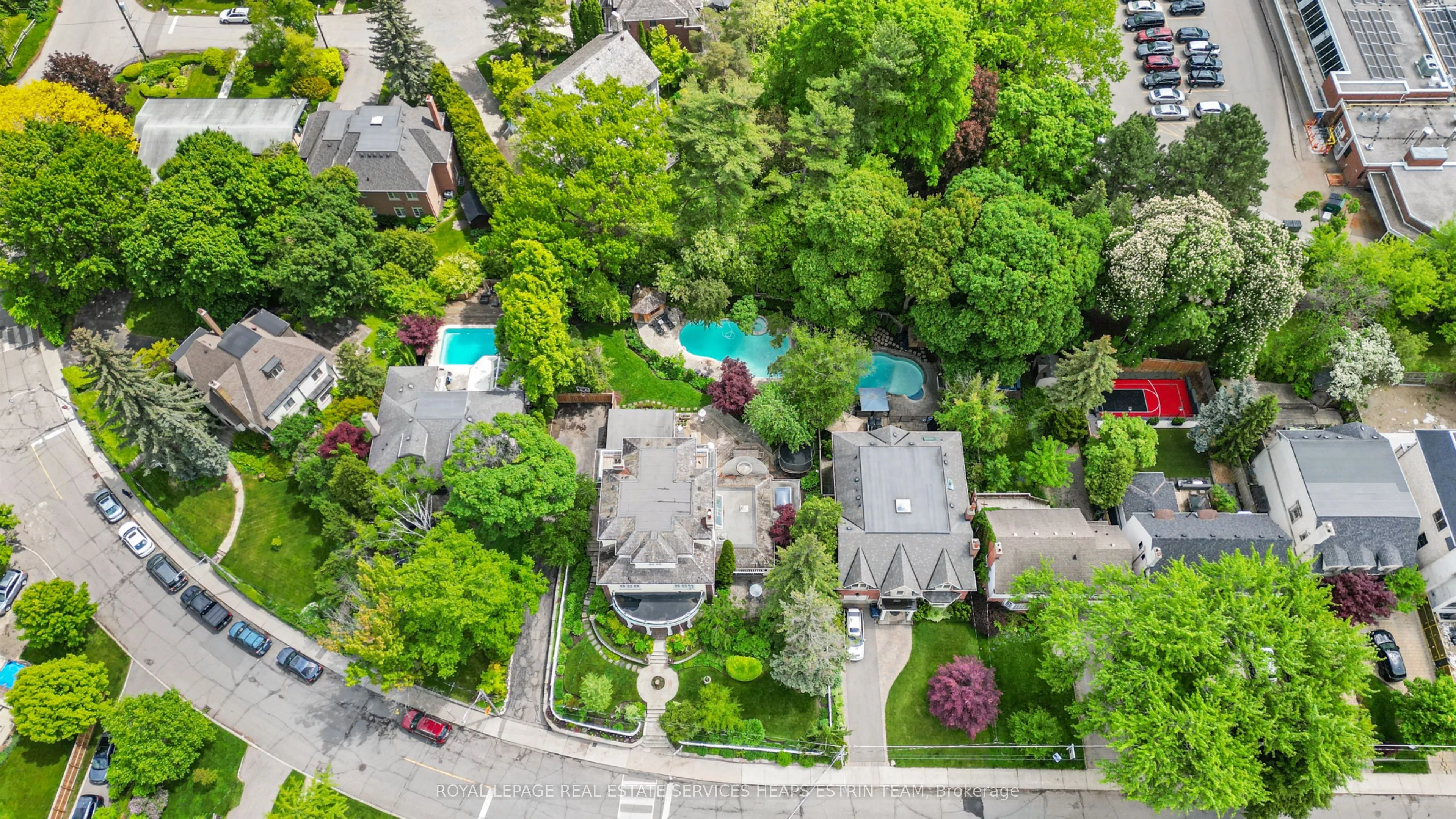 25 Strathgowan Crescent