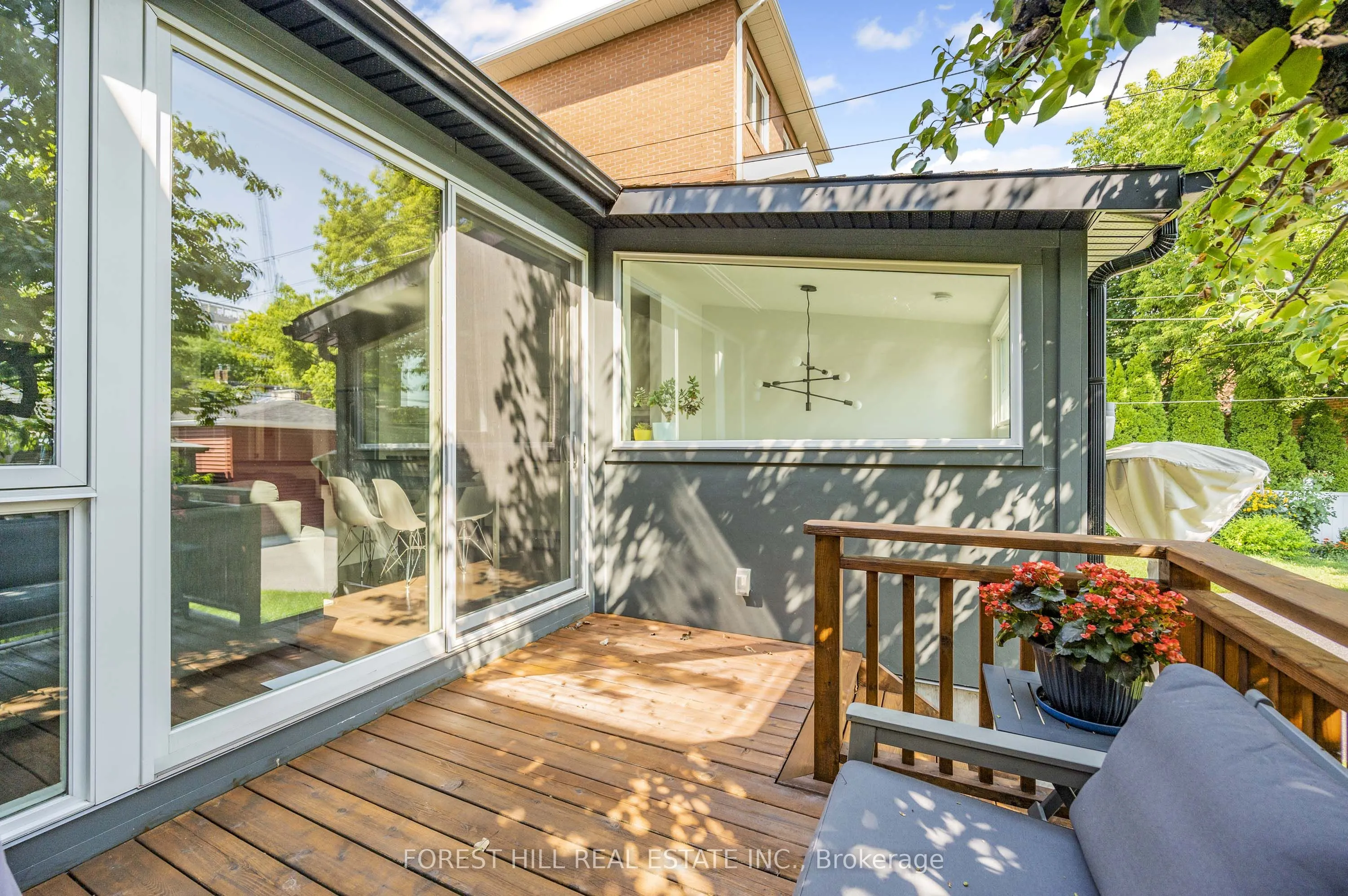 183 Wychwood Avenue