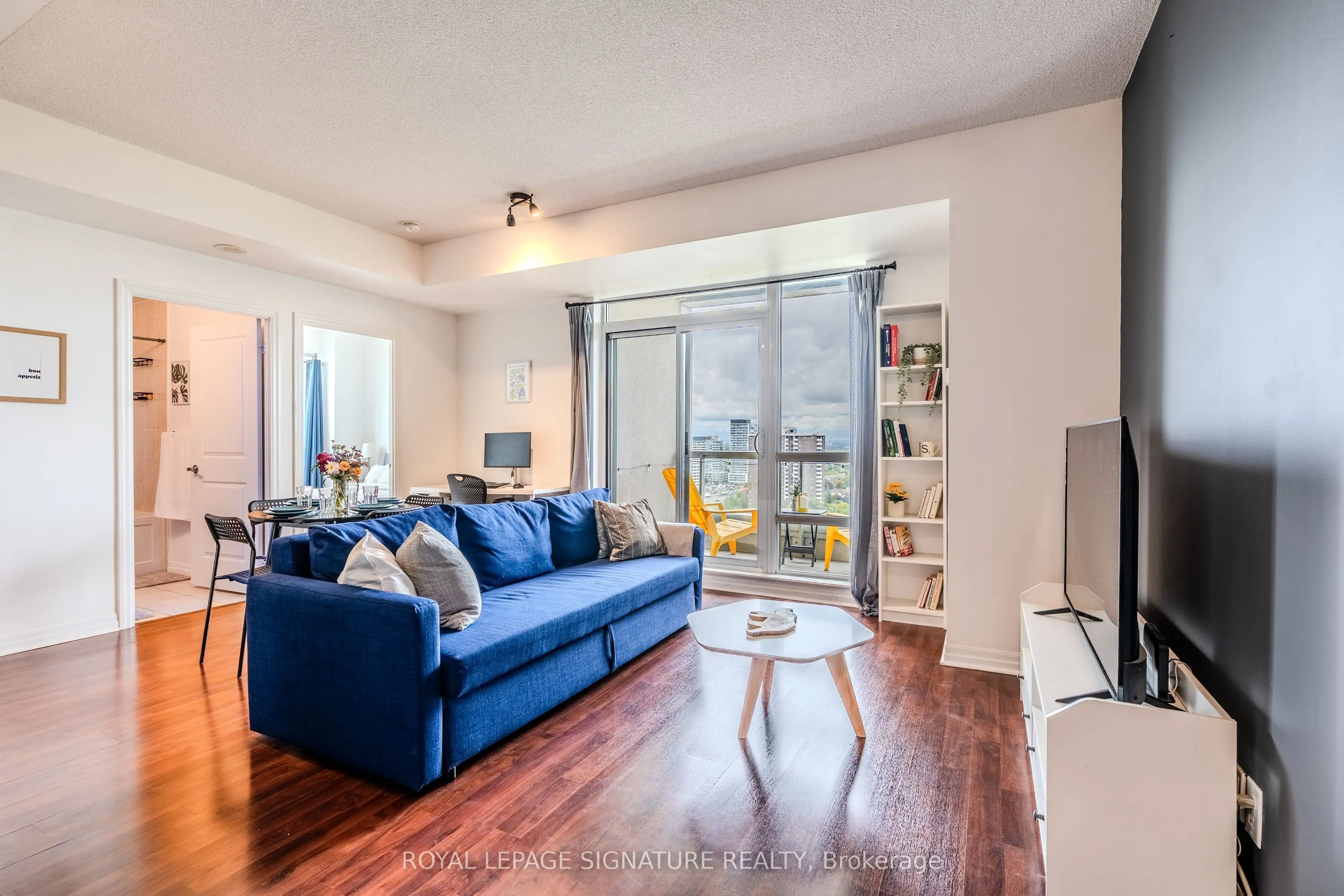 30 Herons Hill Way, #1901