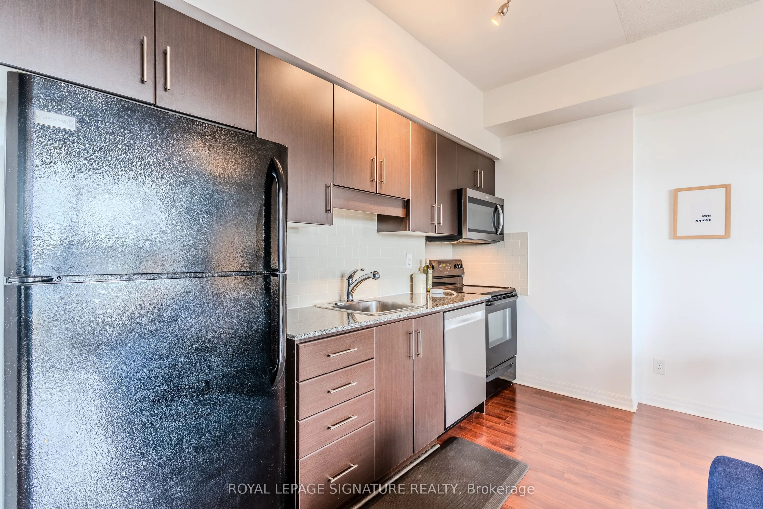 30 Herons Hill Way, #1901