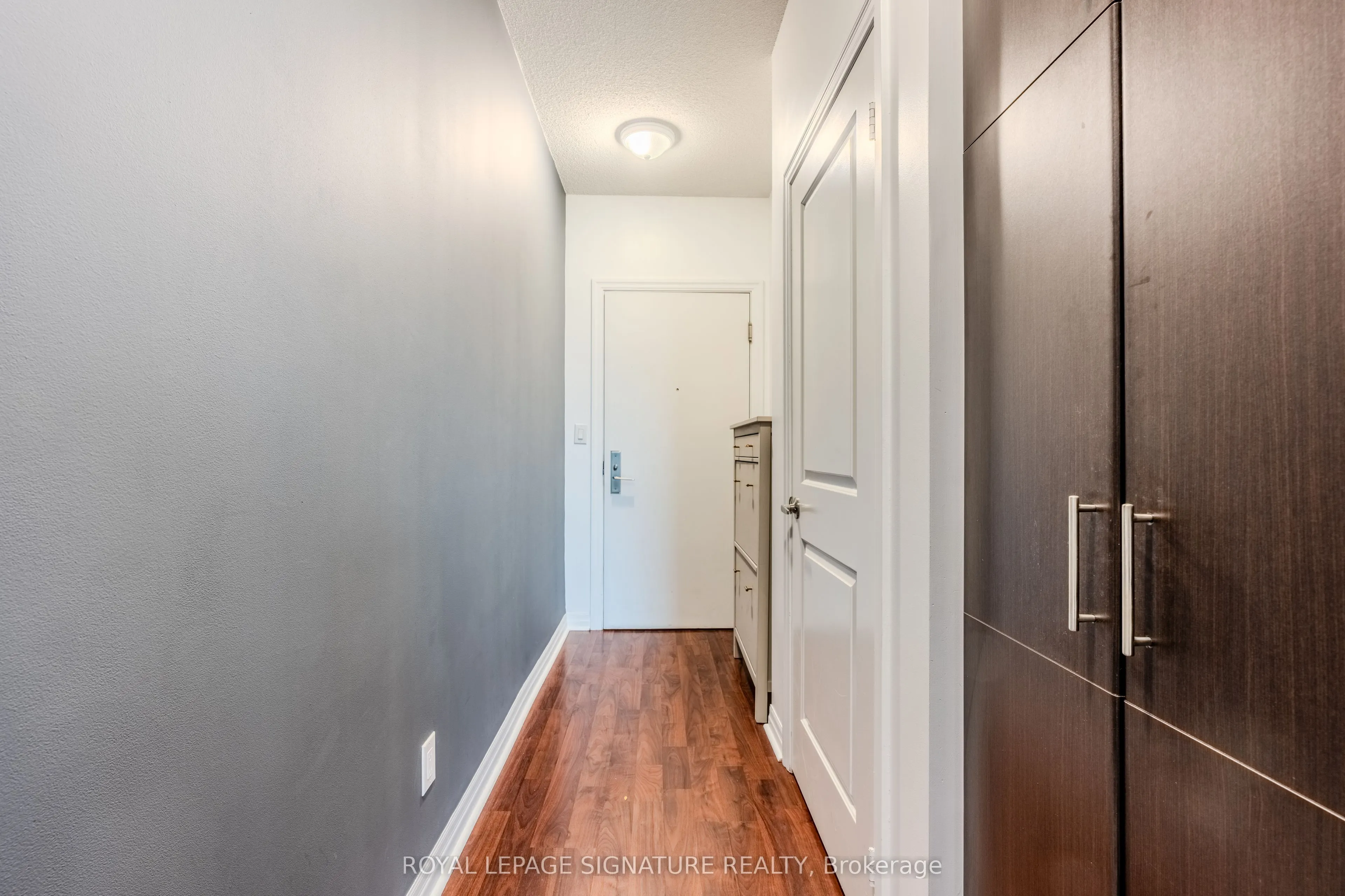 30 Herons Hill Way, #1901