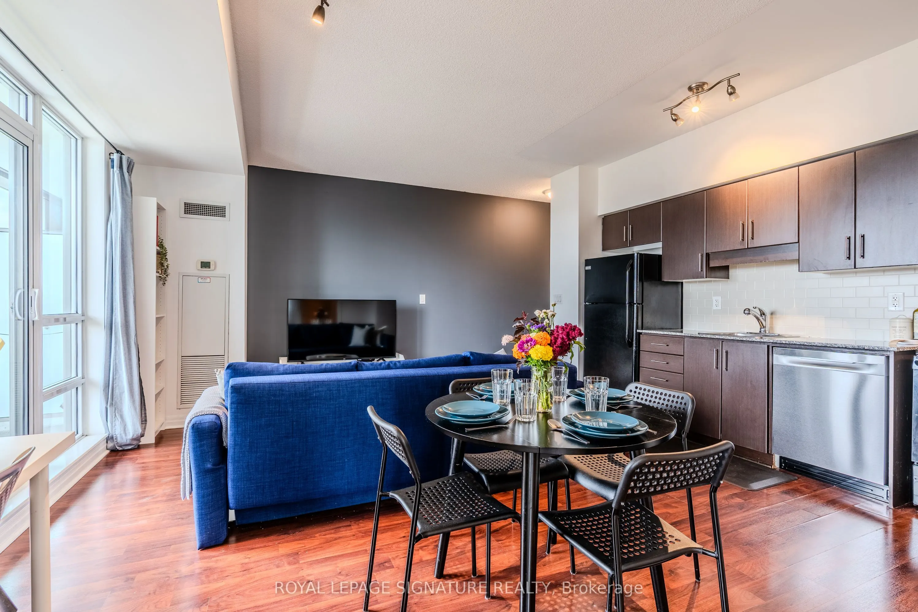 30 Herons Hill Way, #1901