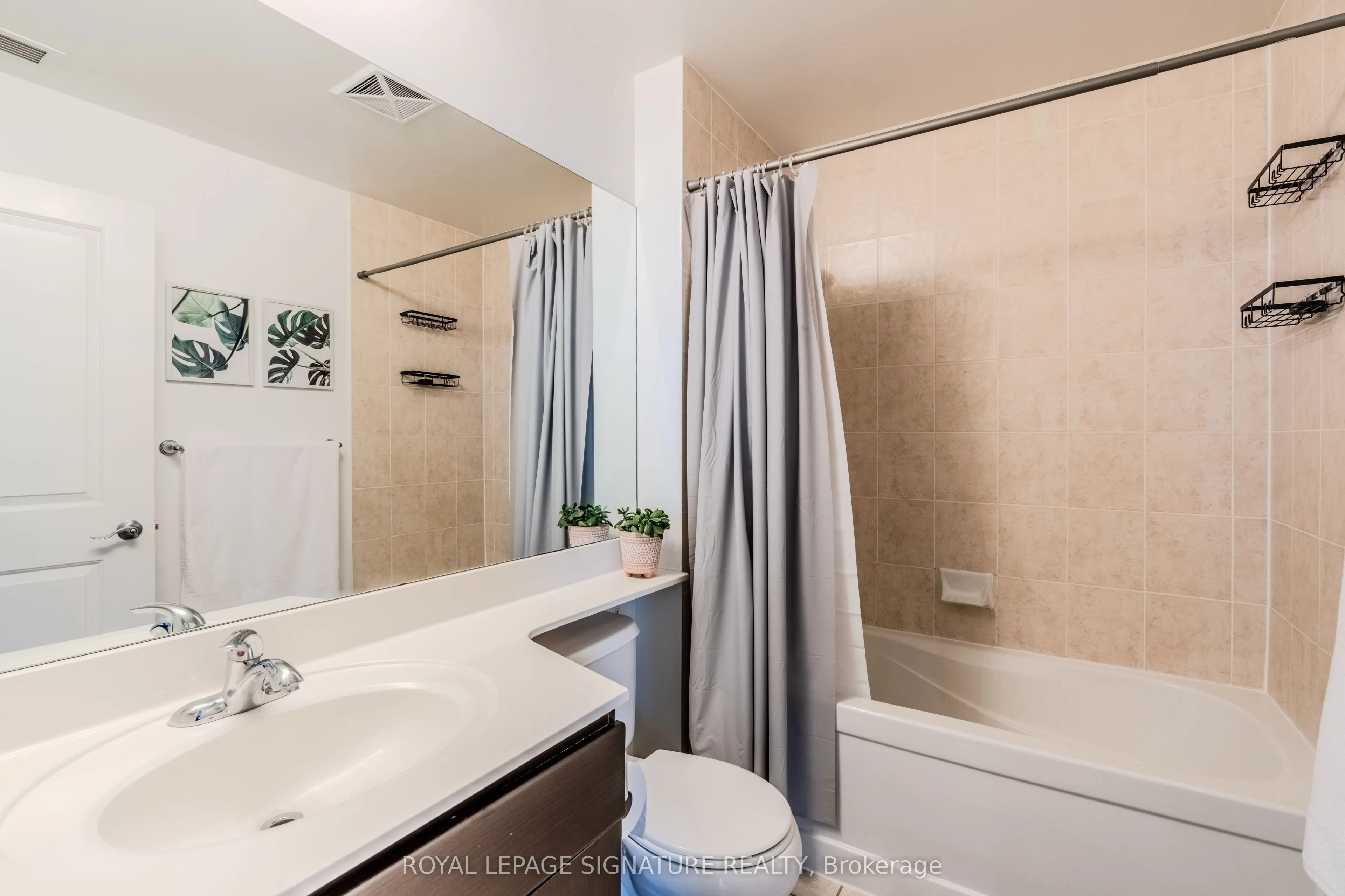 30 Herons Hill Way, #1901