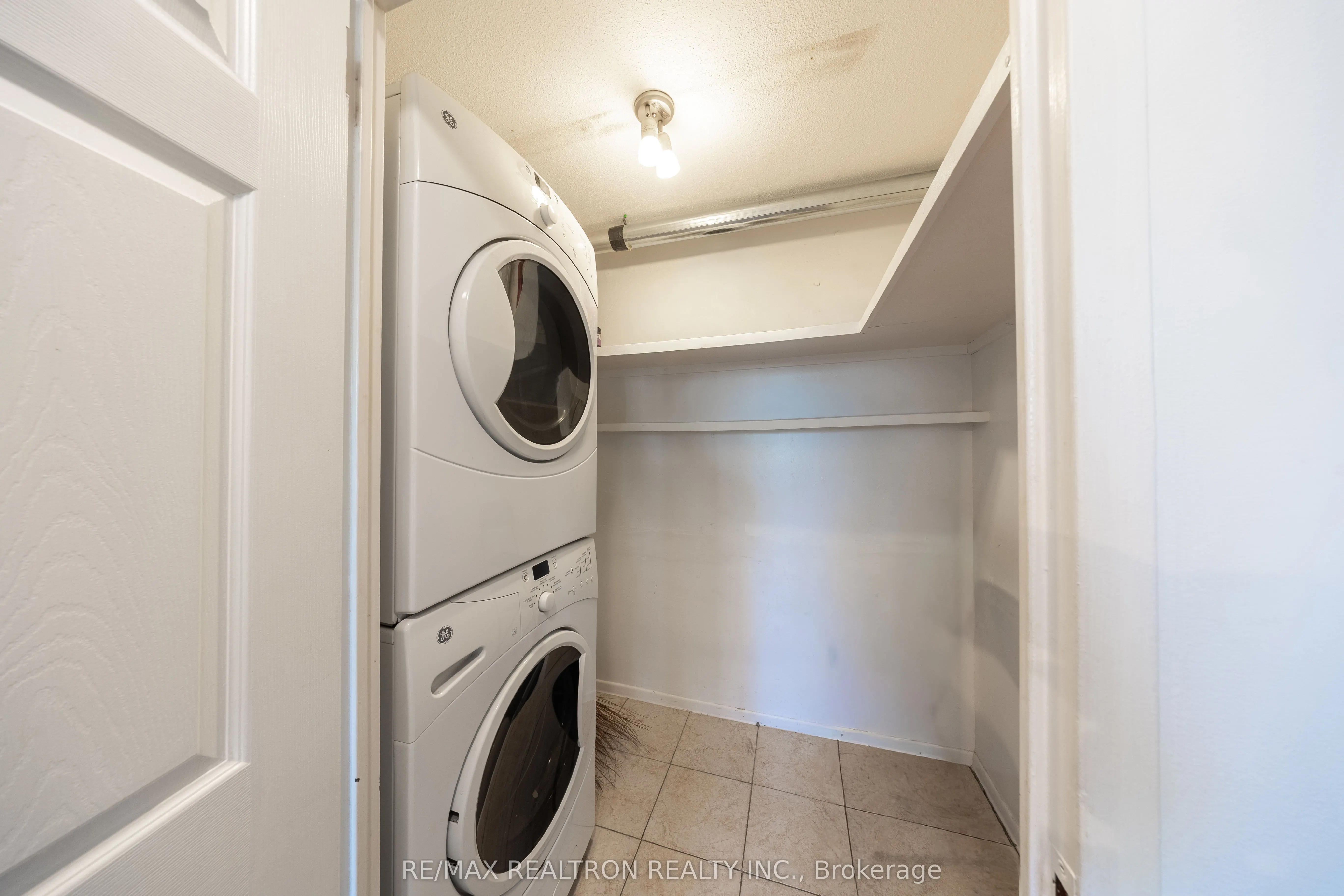 1360 York Mills Road, #209