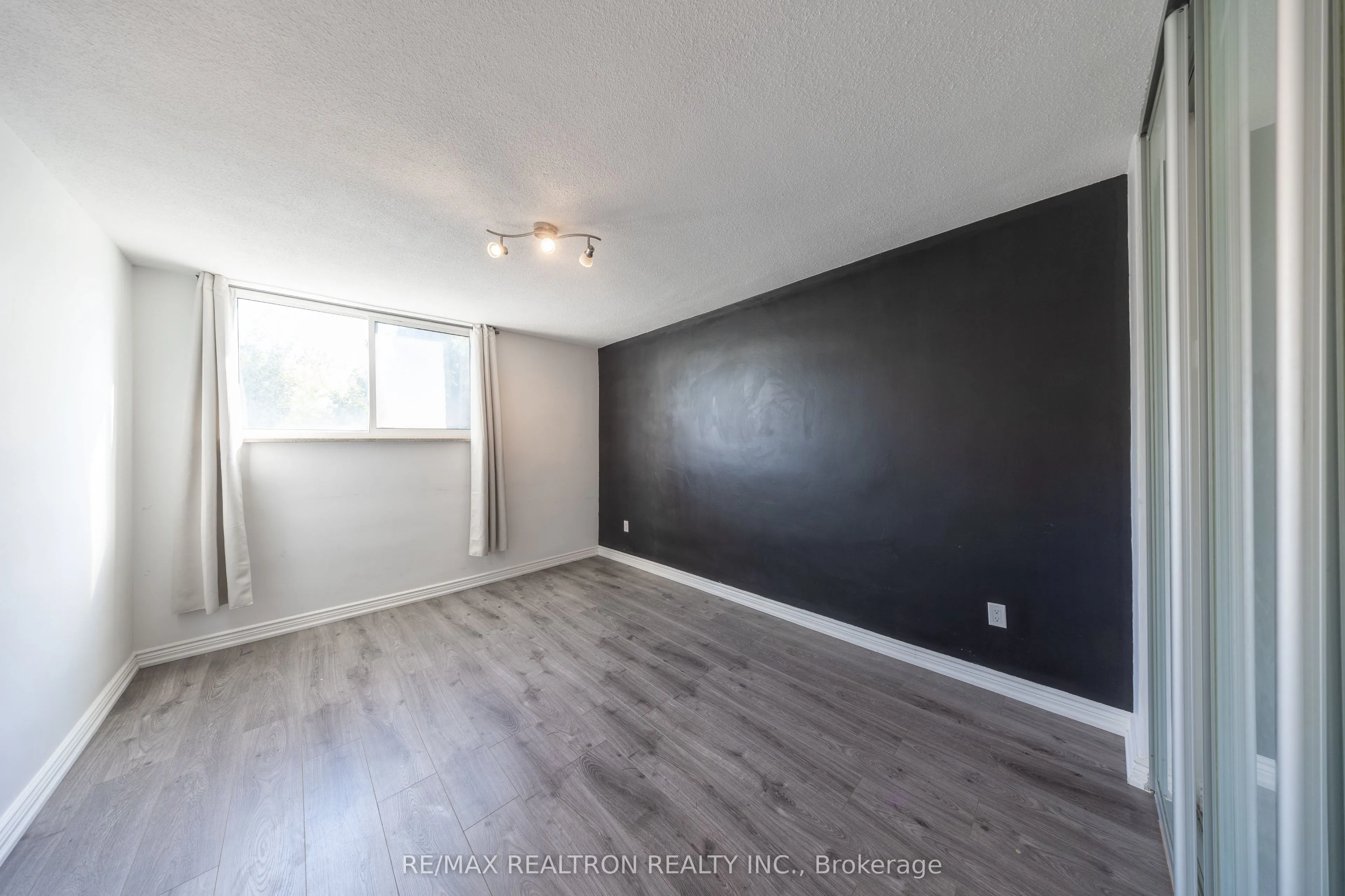 1360 York Mills Road, #209