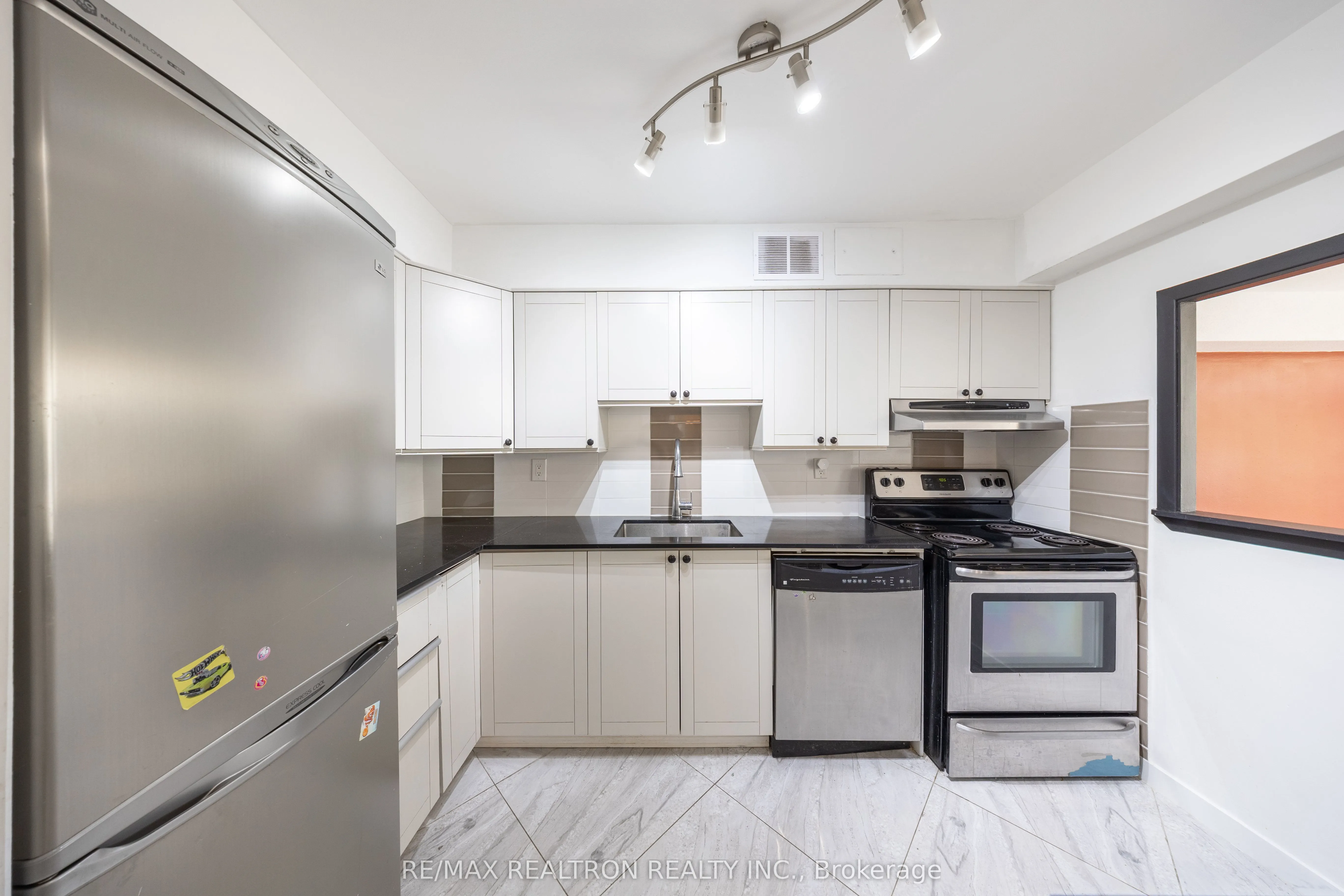 1360 York Mills Road, #209