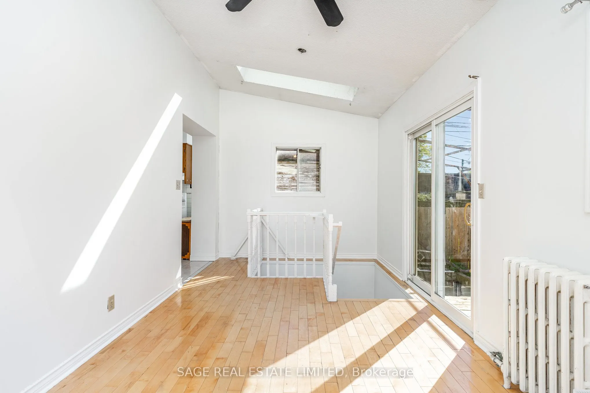 604 Ossington Avenue, #Main