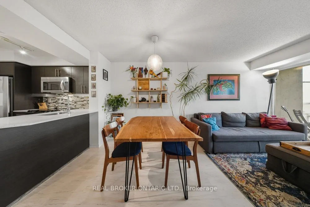 125 Western Battery Road, #2001