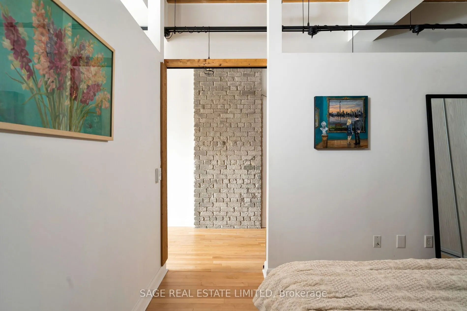 993 Queen Street W, #407