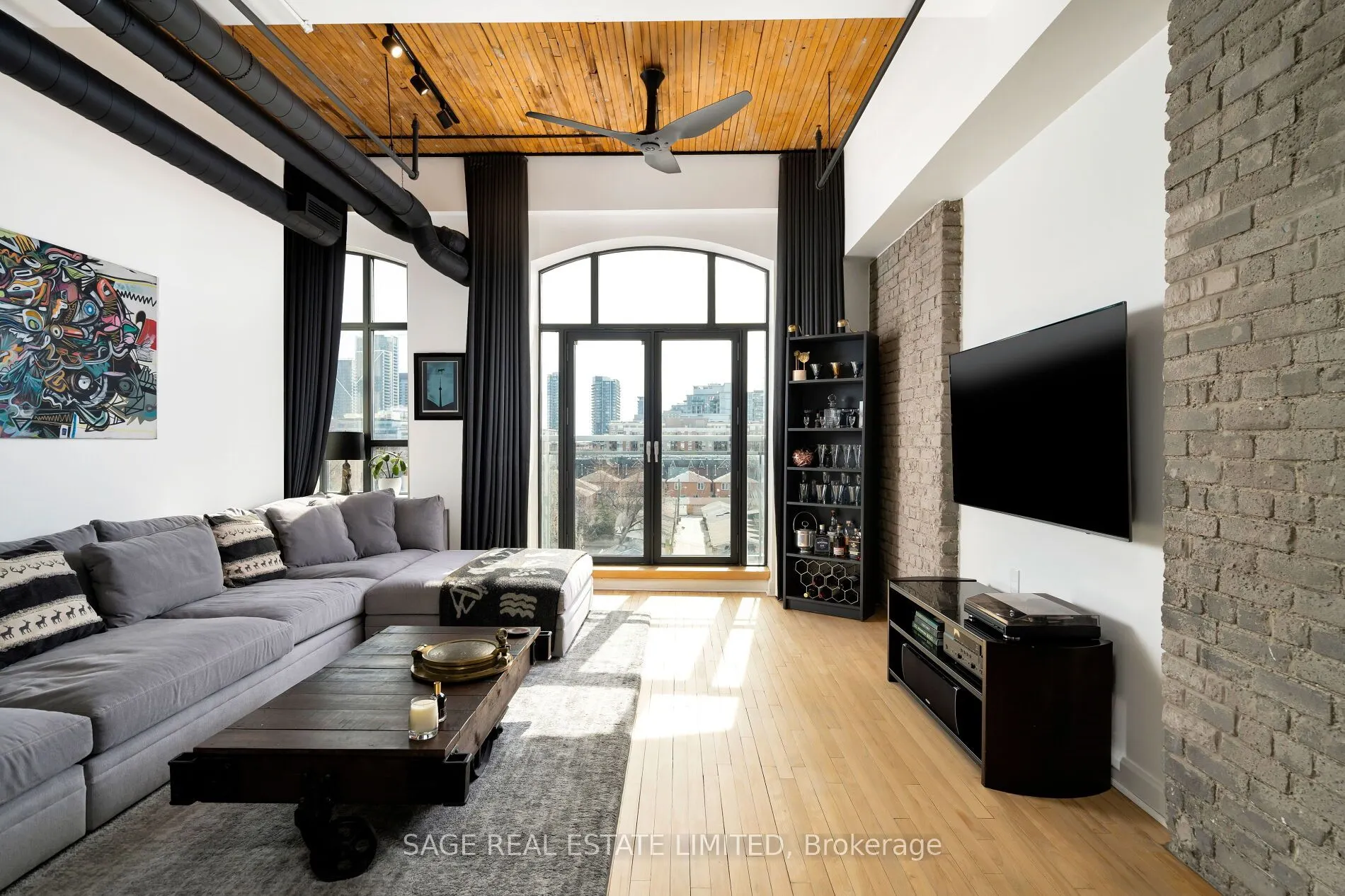 993 Queen Street W, #407