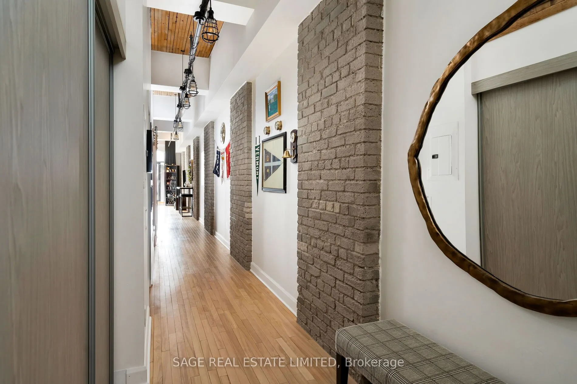 993 Queen Street W, #407
