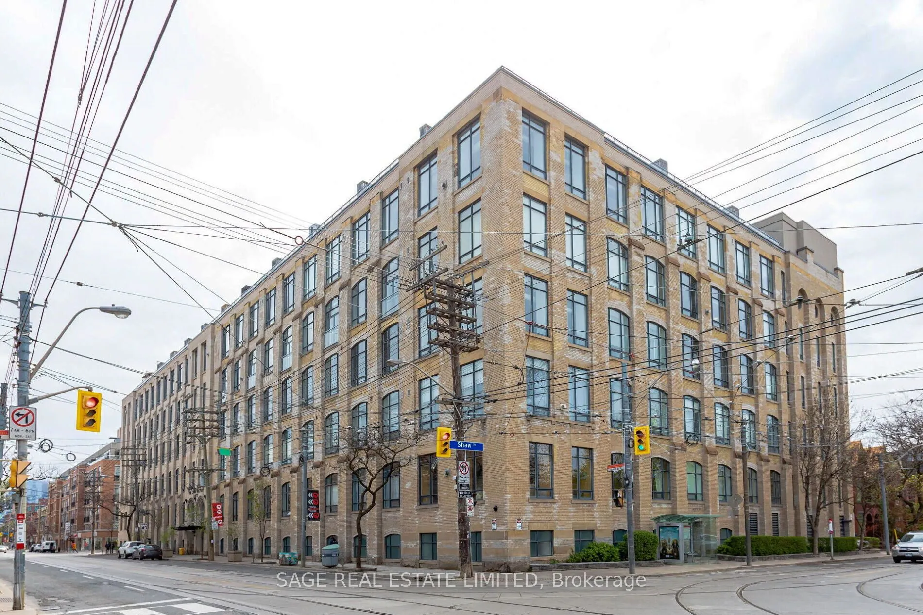 993 Queen Street W, #407
