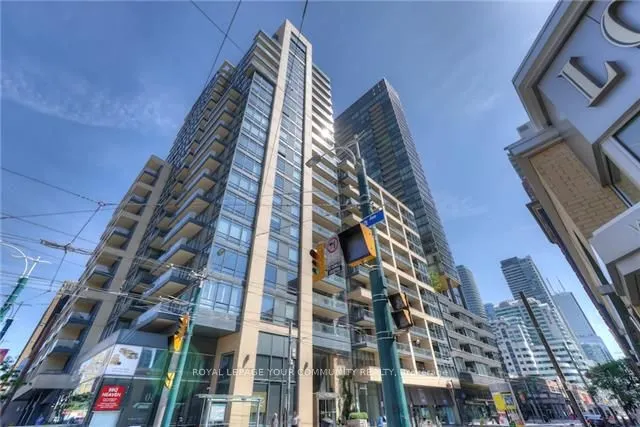 438 King Street W, #903