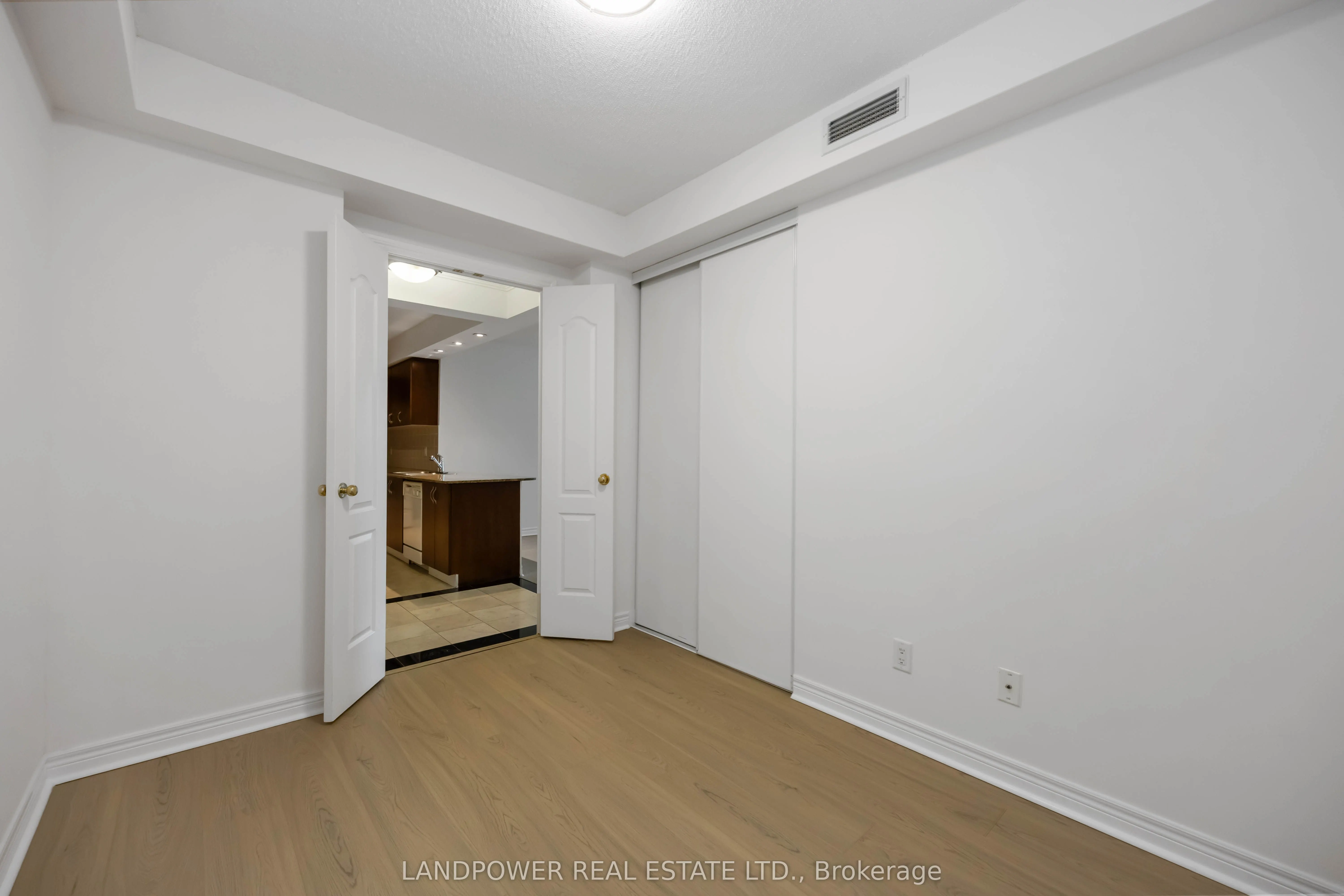 38 William Carson Crescent, #621