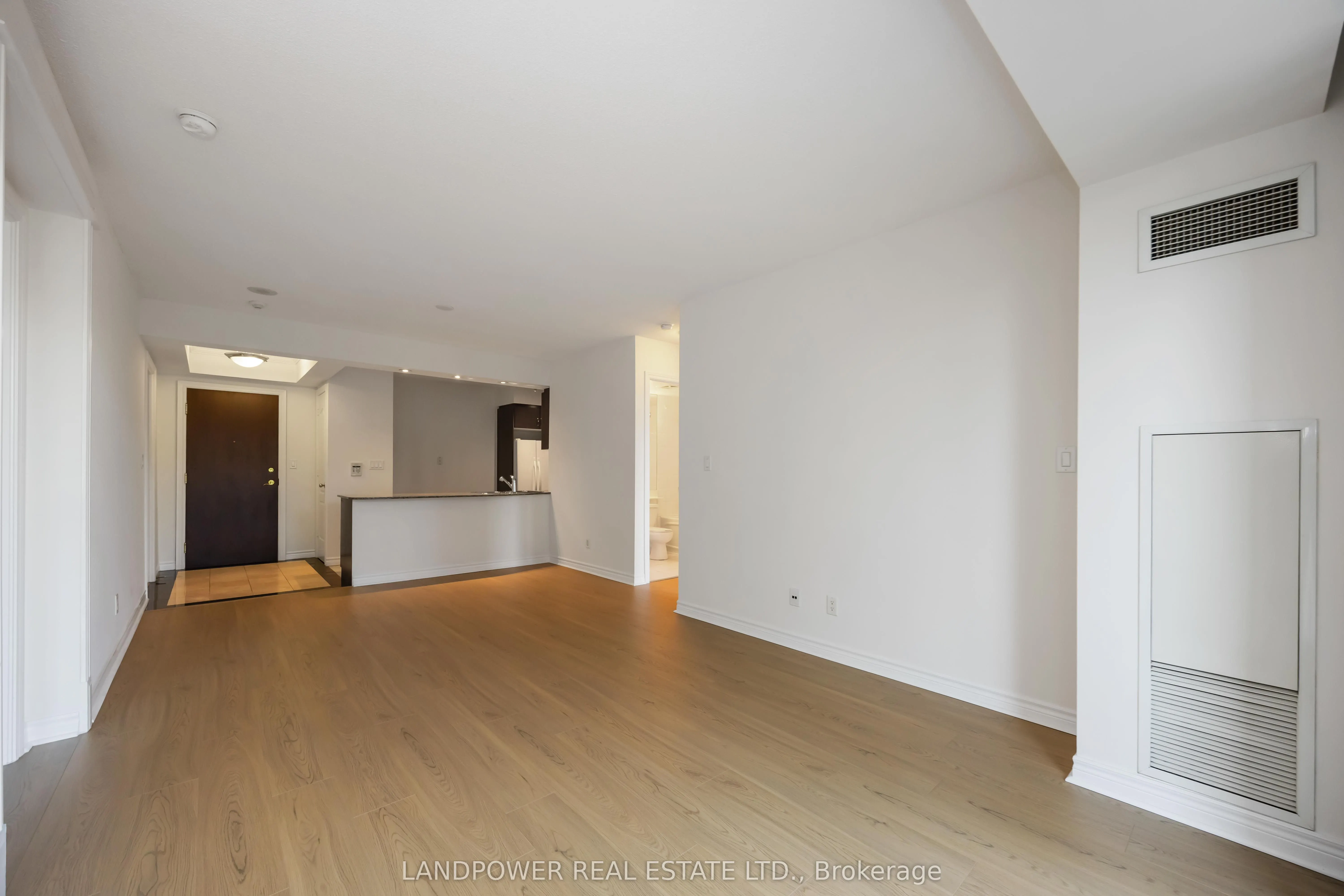 38 William Carson Crescent, #621