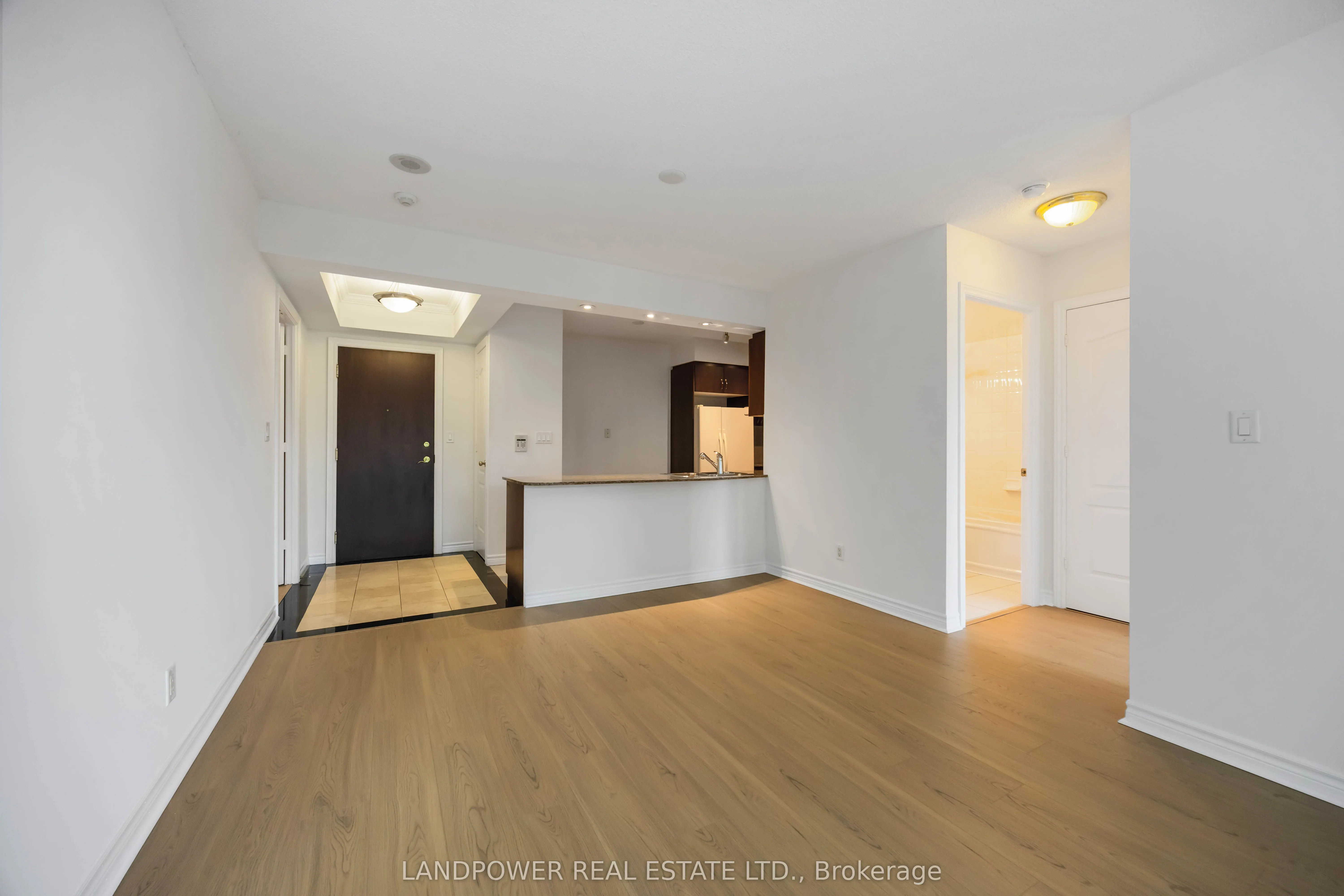 38 William Carson Crescent, #621