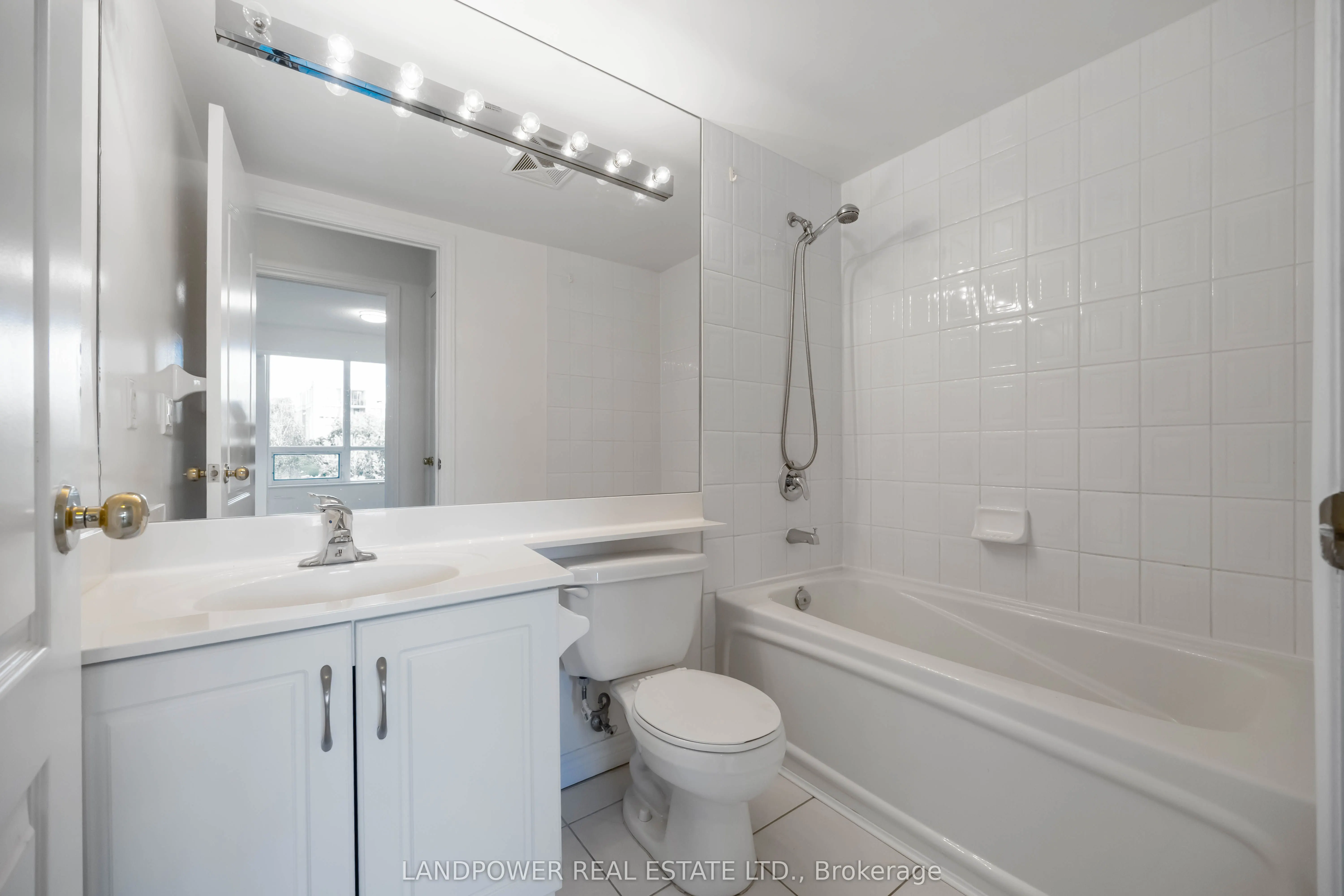 38 William Carson Crescent, #621