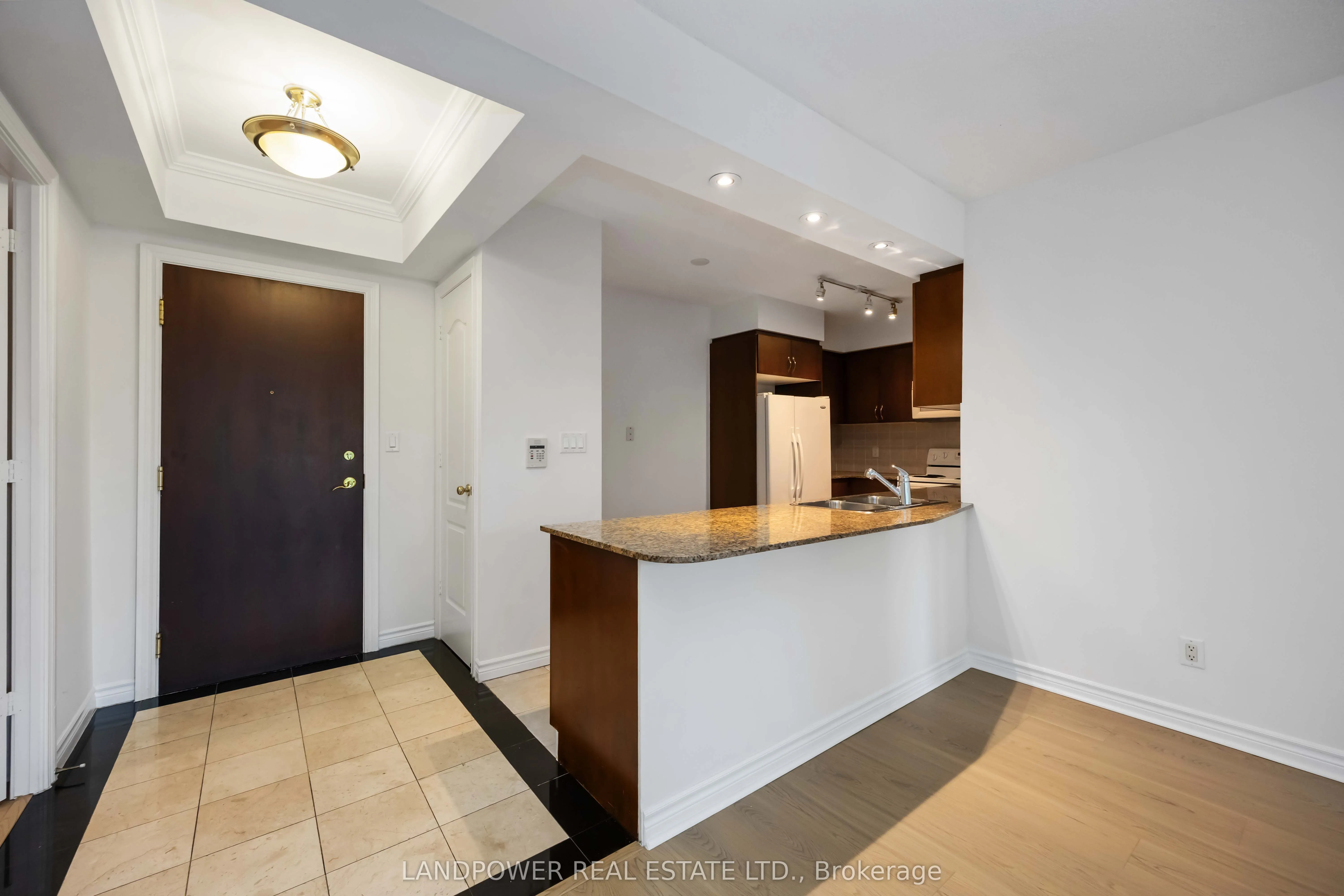 38 William Carson Crescent, #621