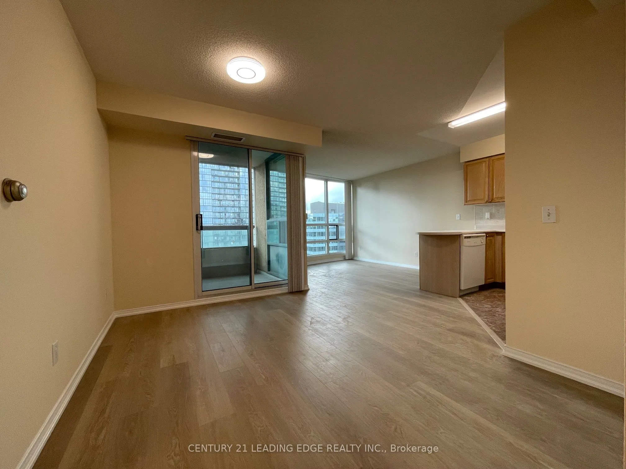 238 Doris Avenue, #1801