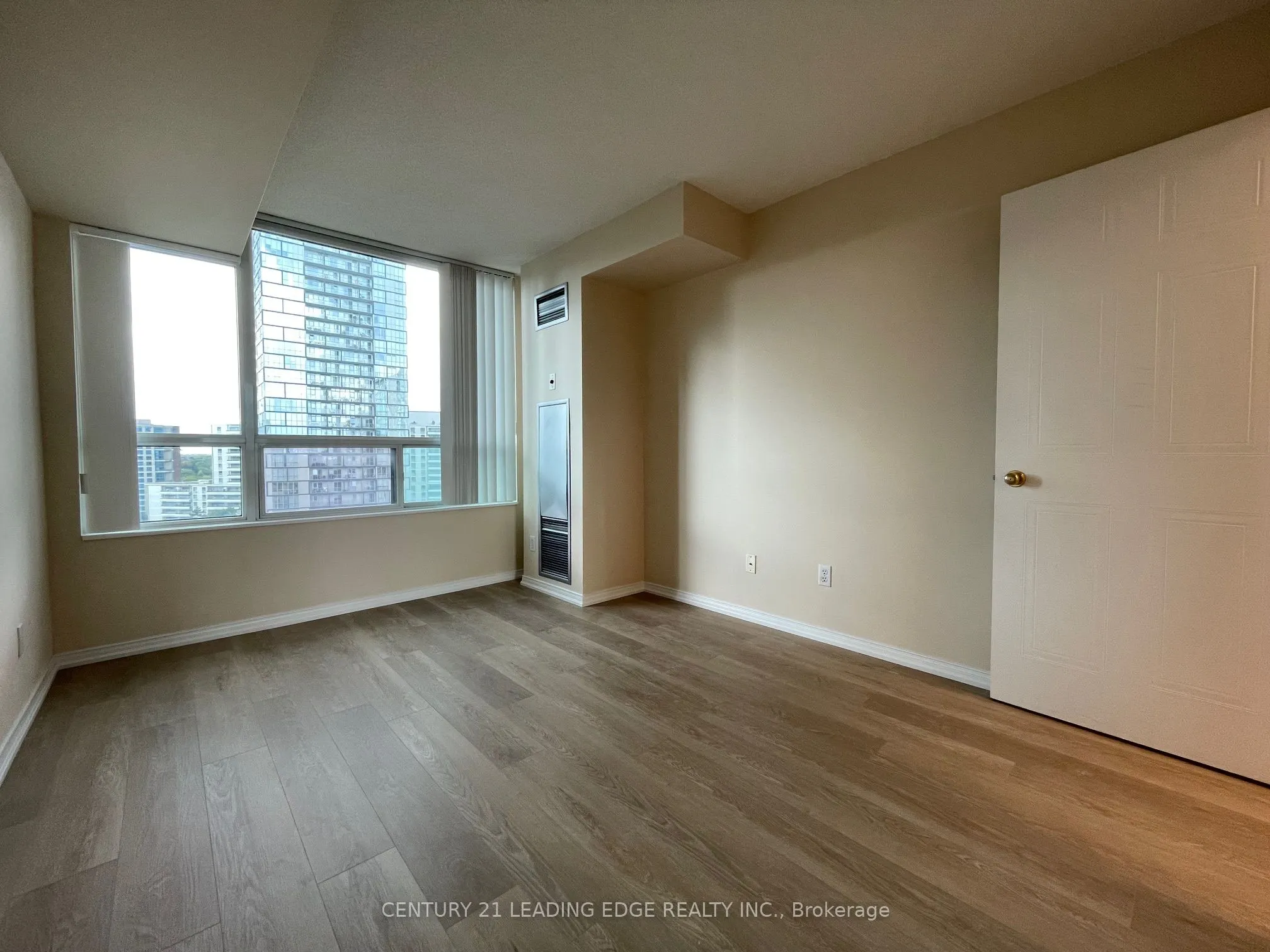238 Doris Avenue, #1801