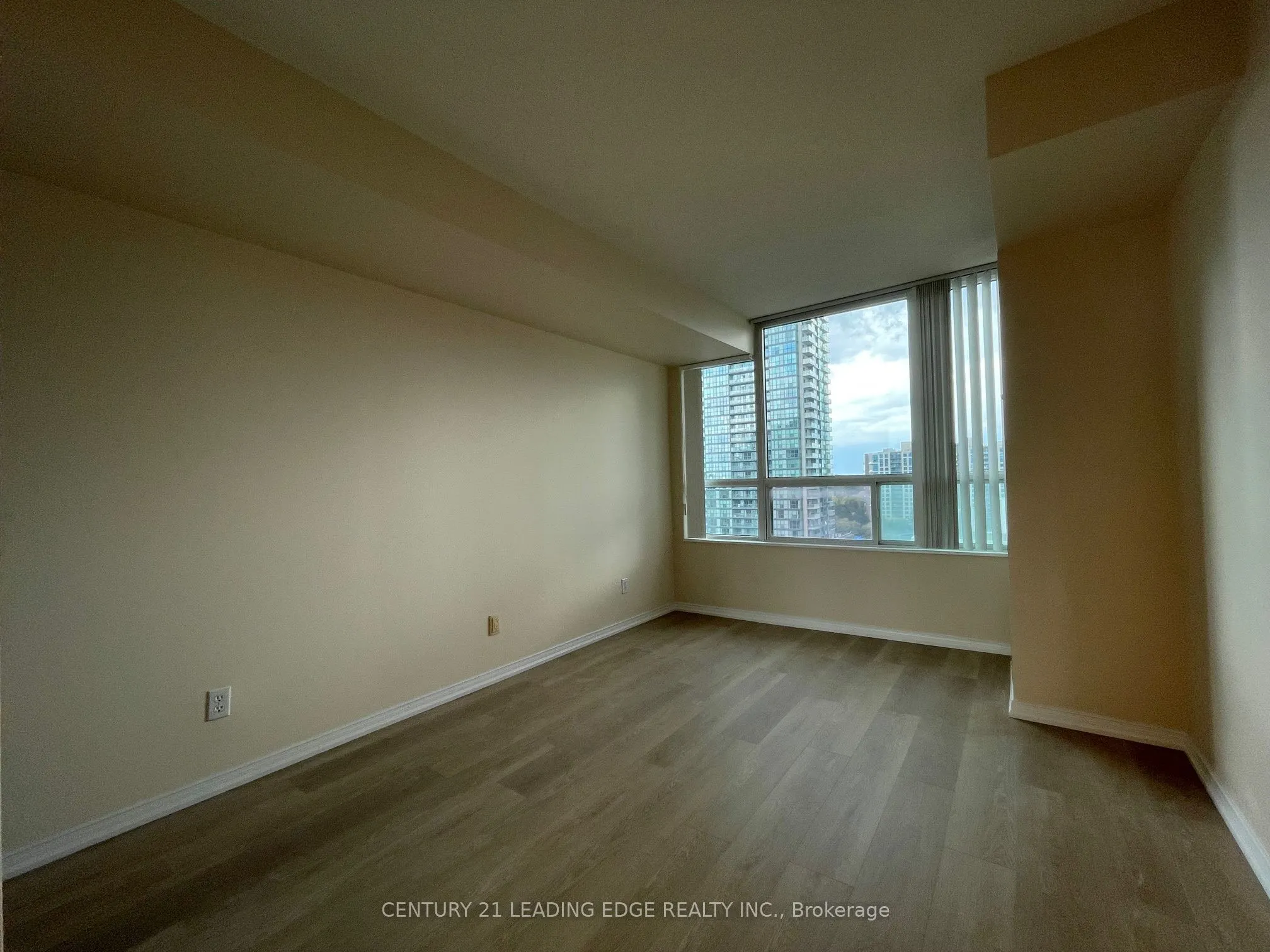 238 Doris Avenue, #1801