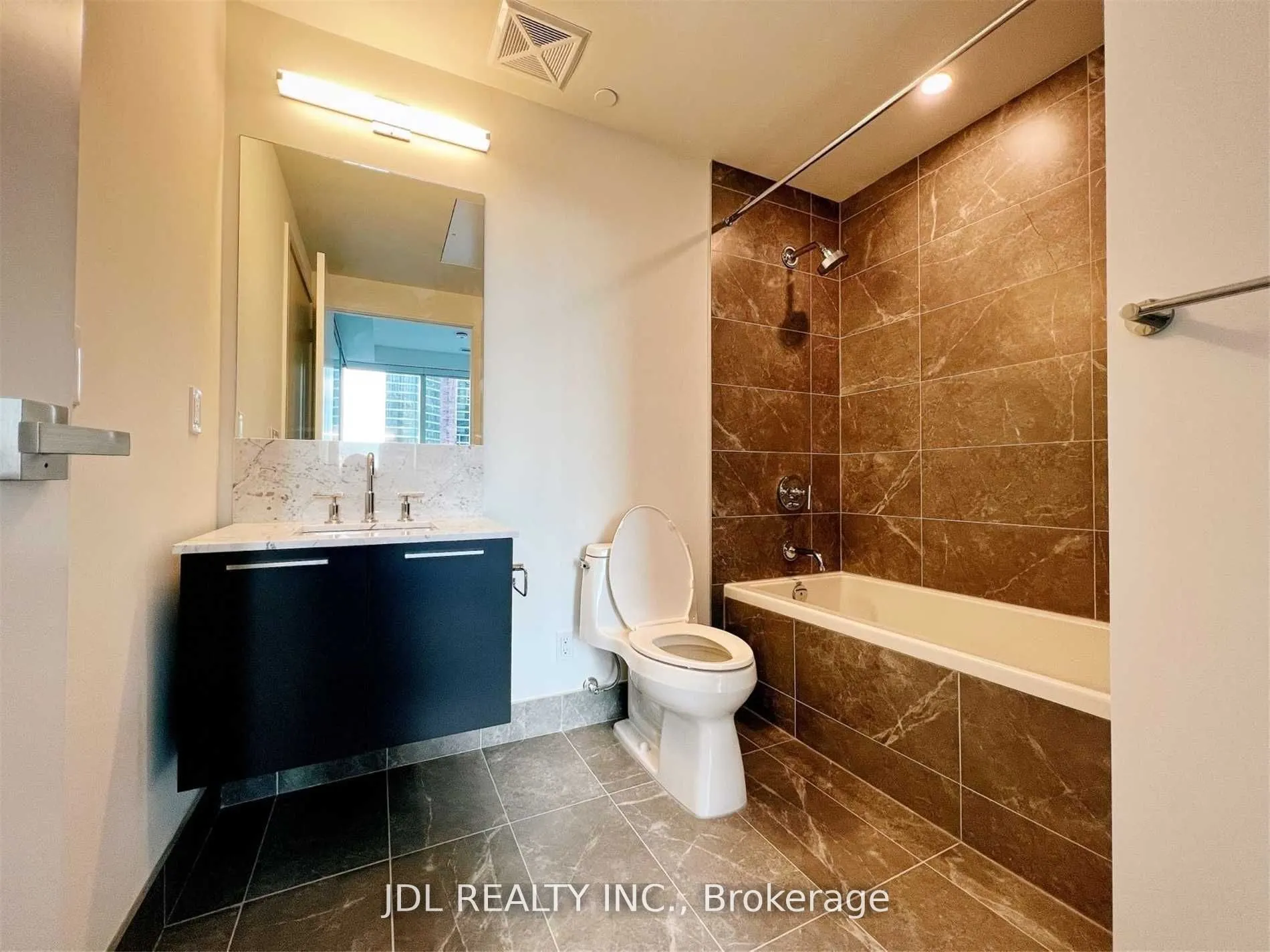 3 Gloucester Street, #507