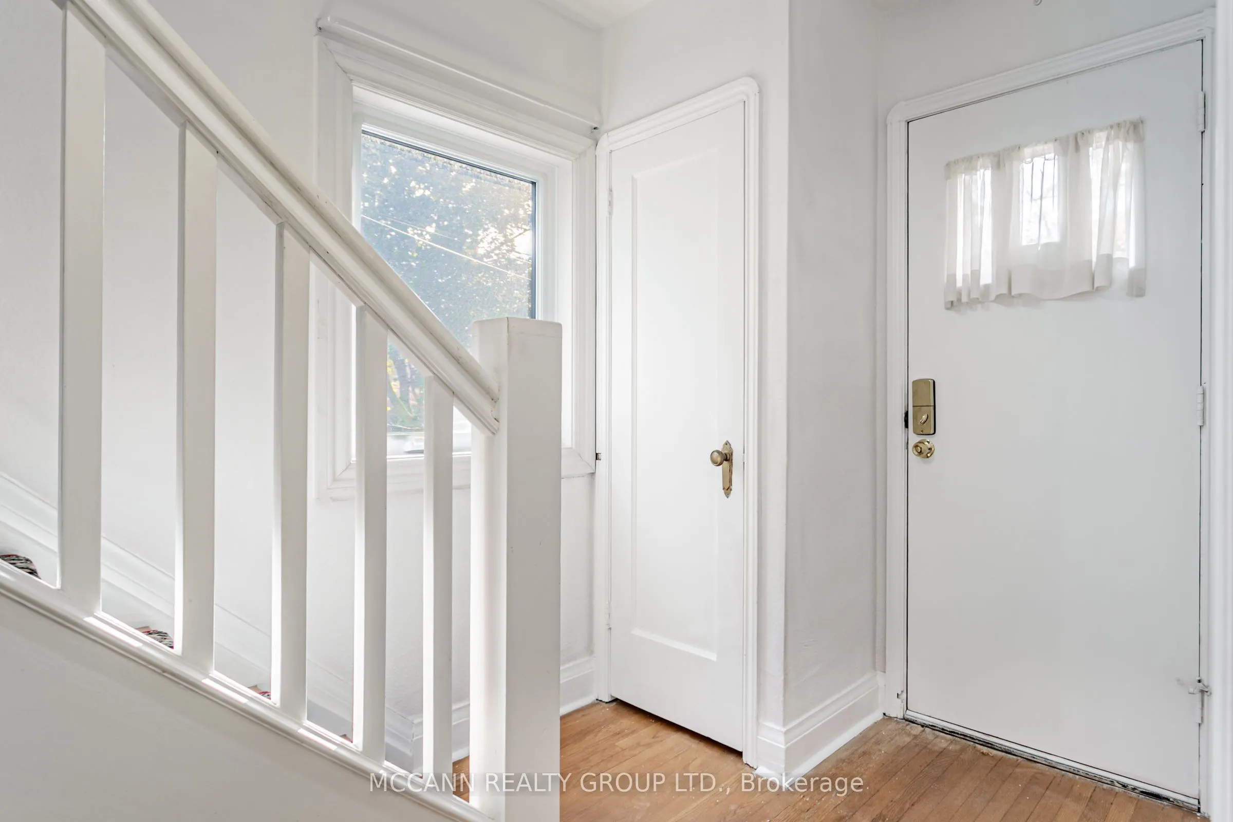 52 Thursfield Crescent