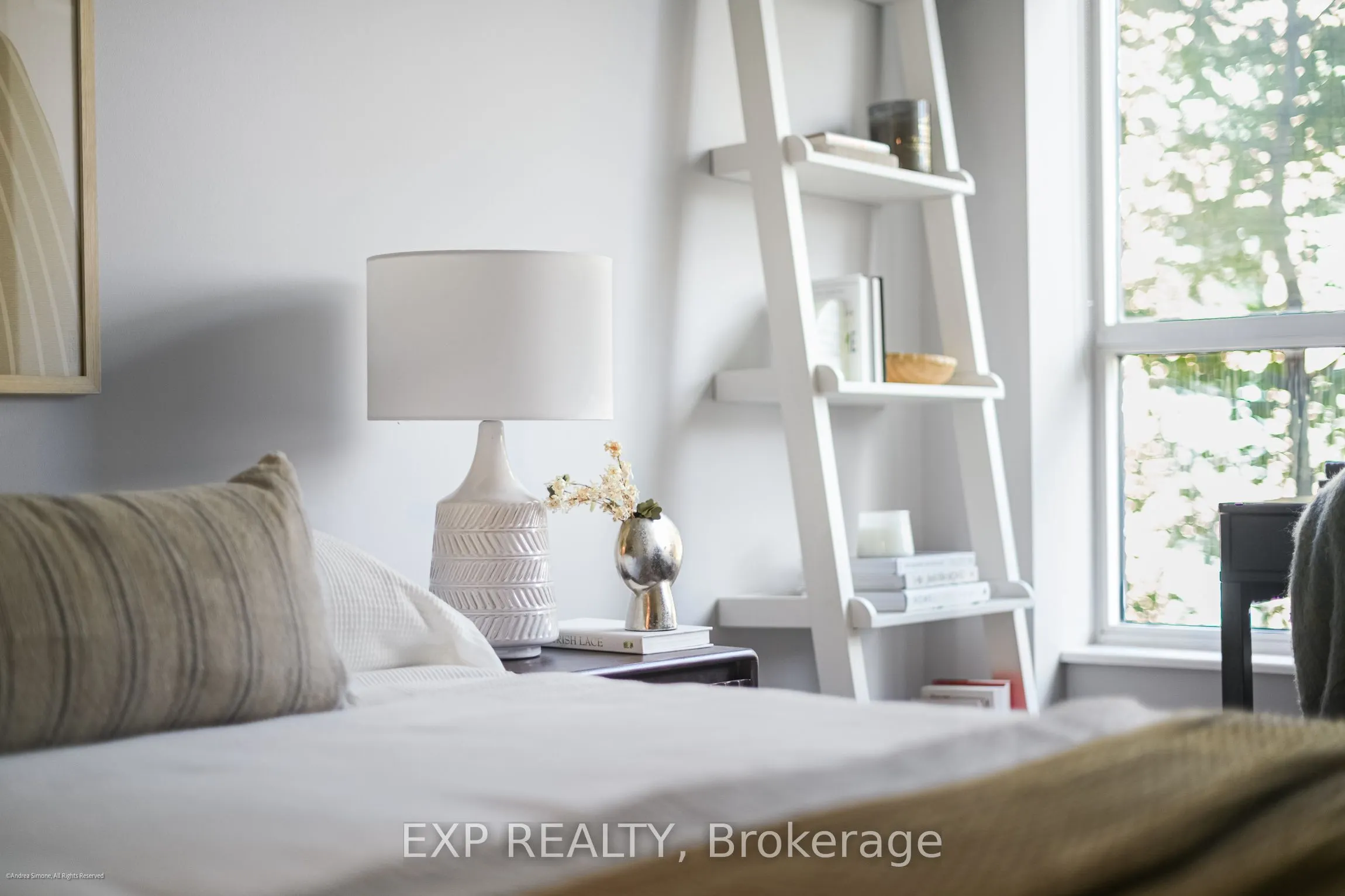 109 Front Street E, #527