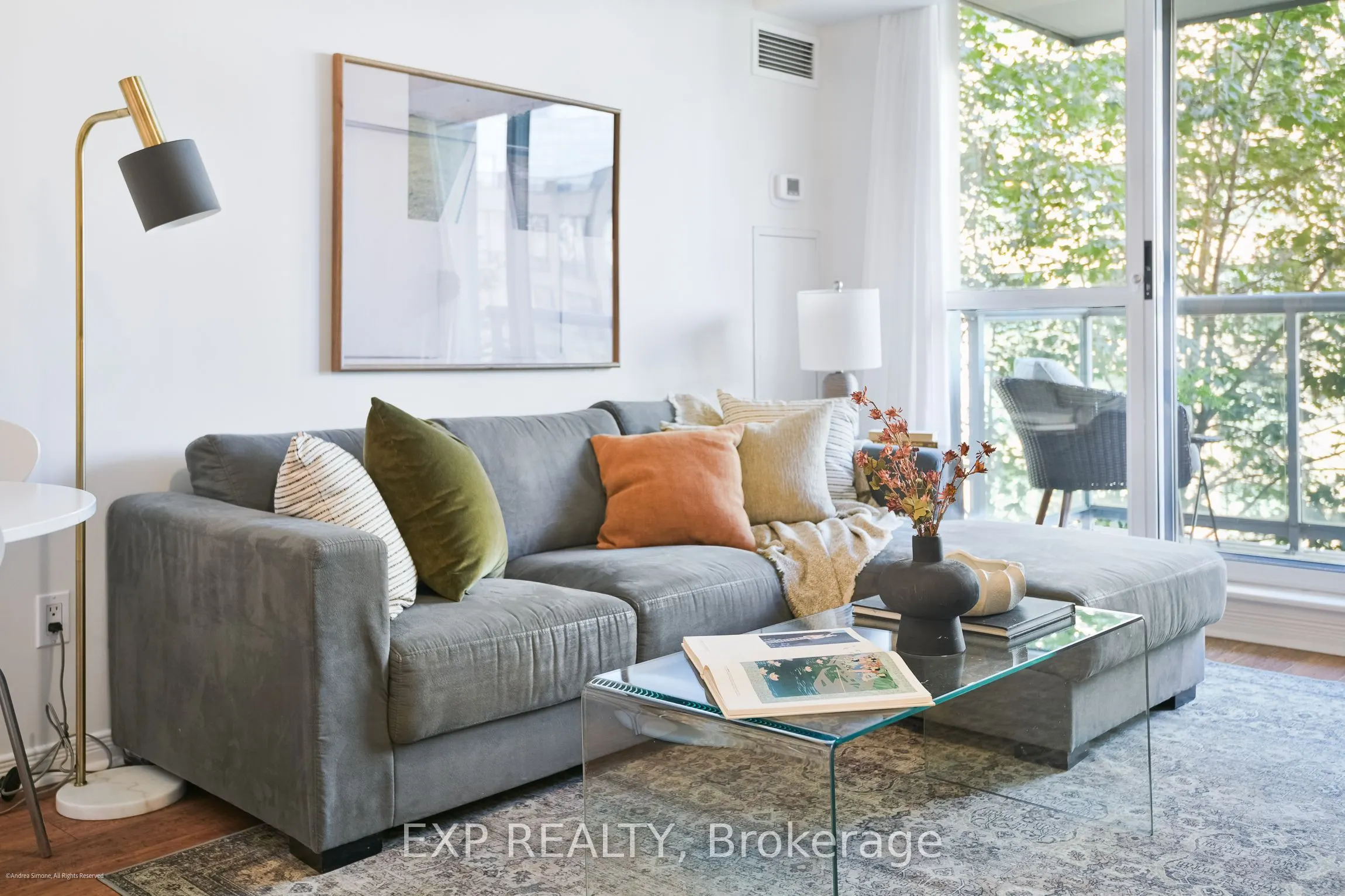 109 Front Street E, #527