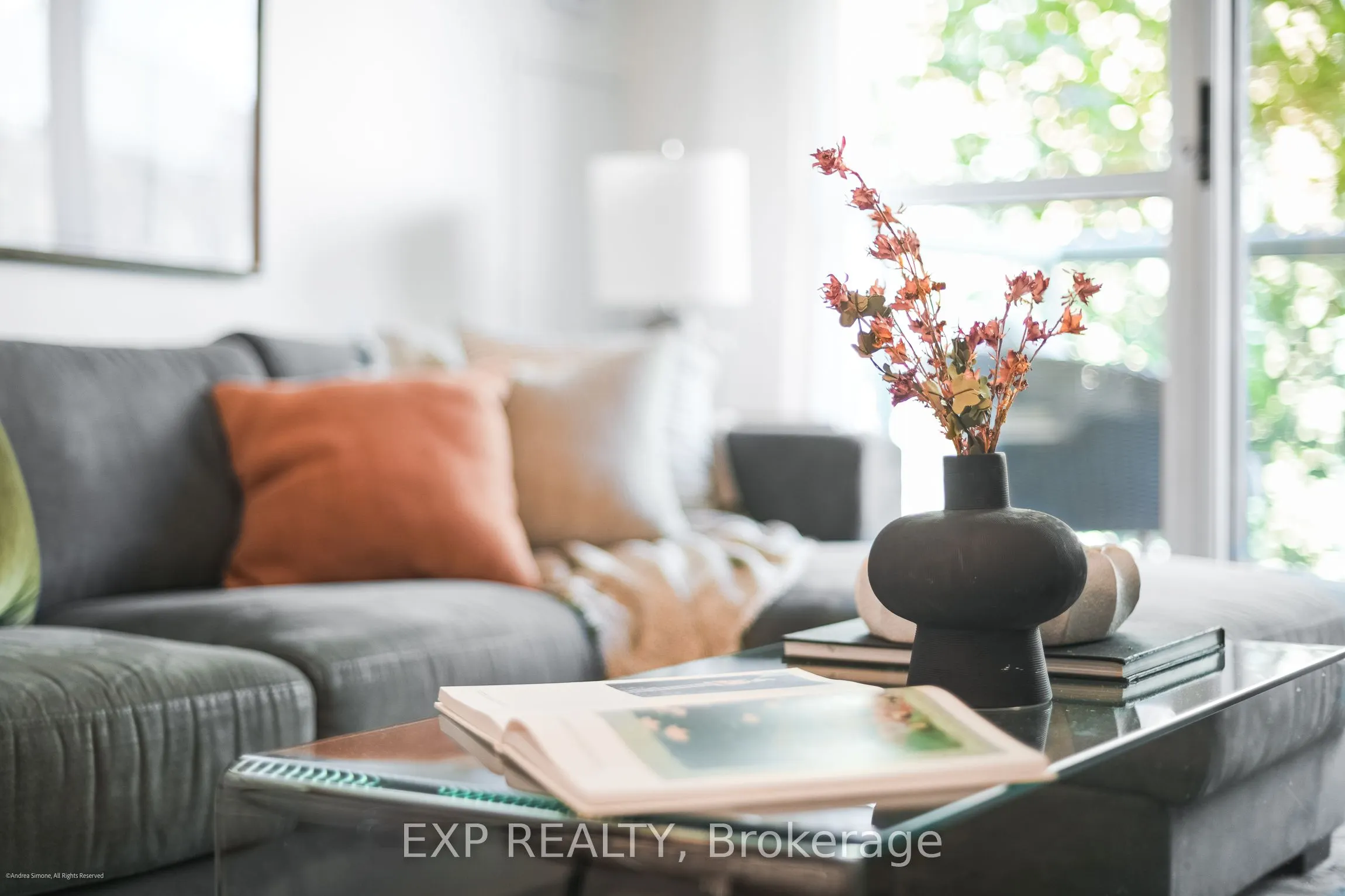 109 Front Street E, #527