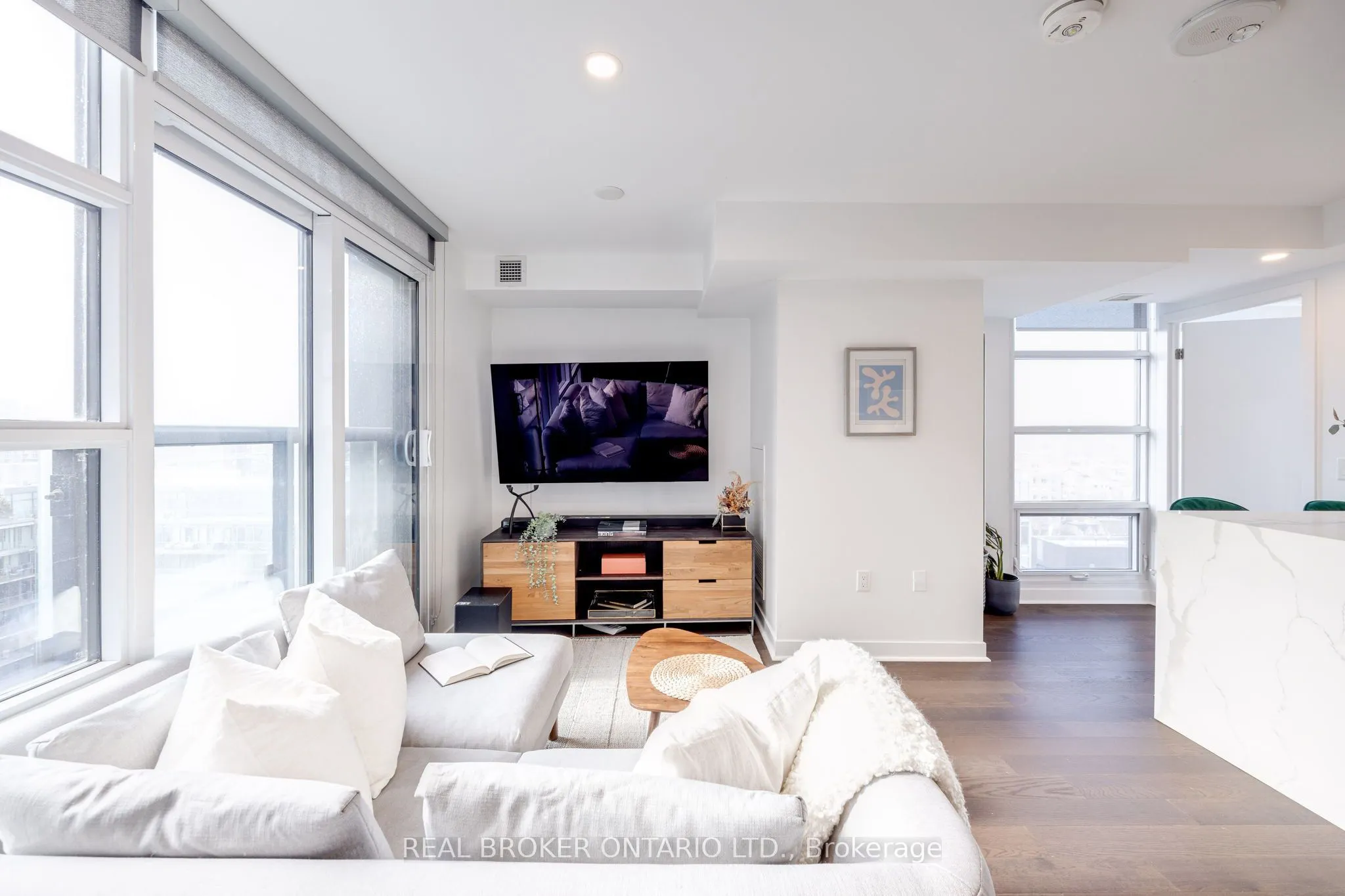 501 Adelaide Street W, #1308