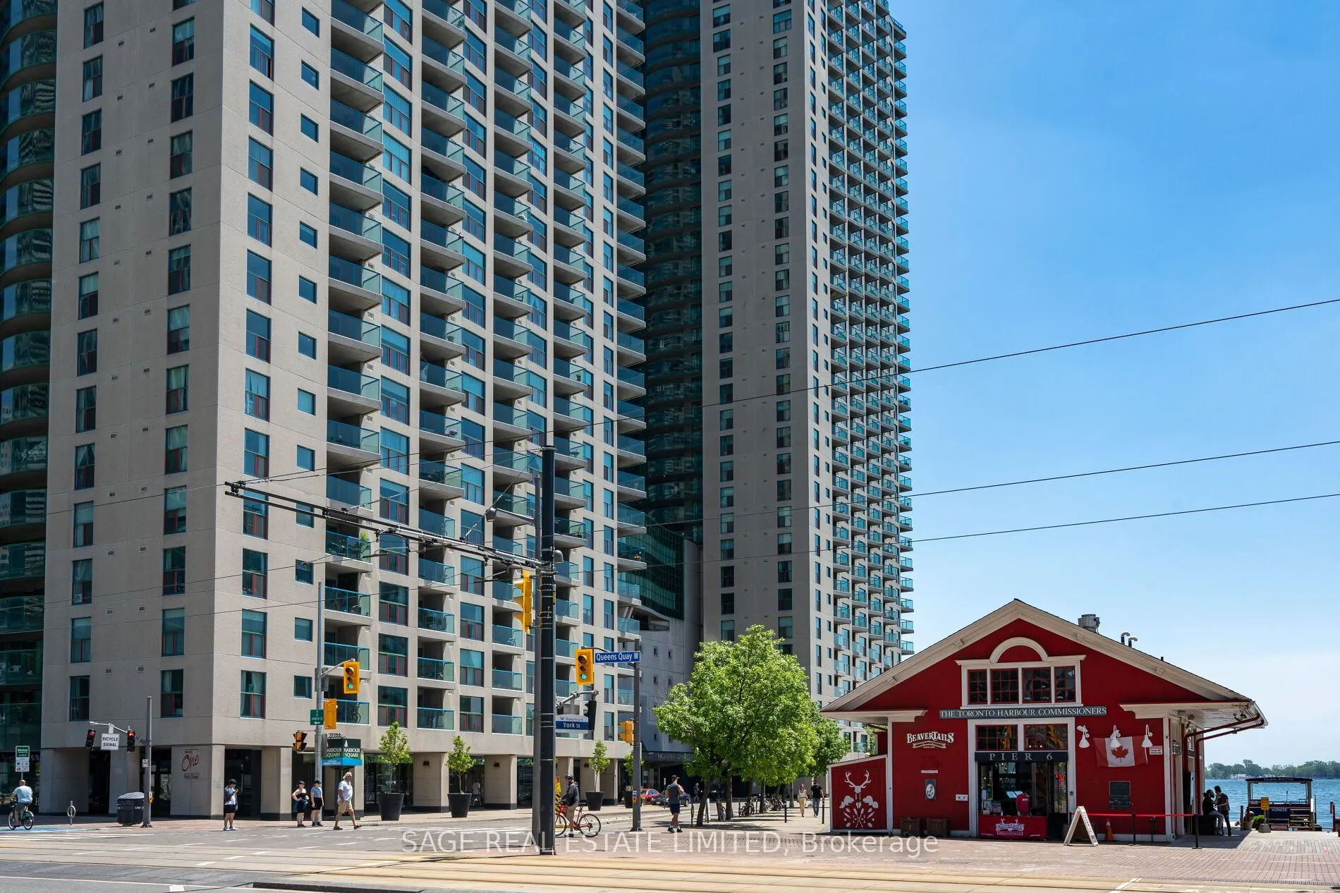 99 Harbour Square