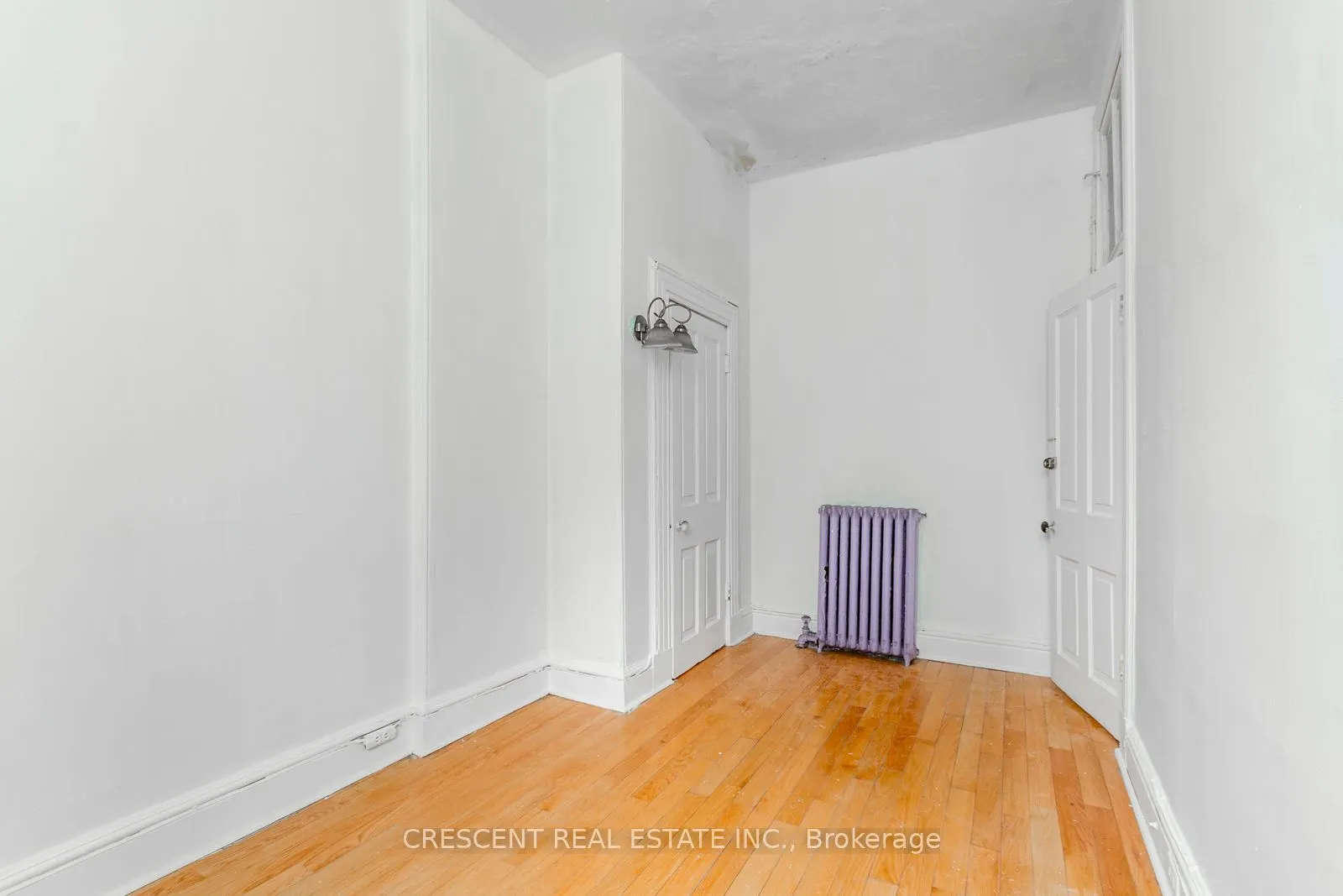 414 Queen Street W