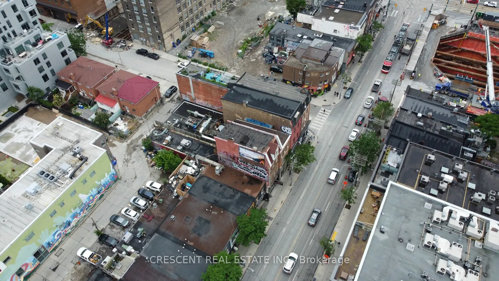 414 Queen Street W