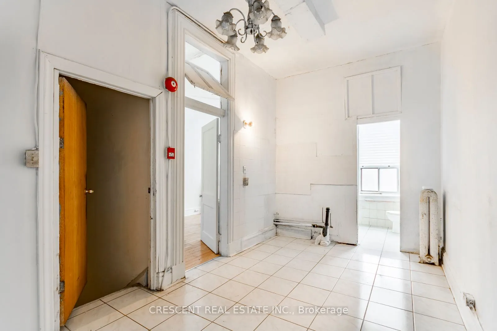 414 Queen Street W