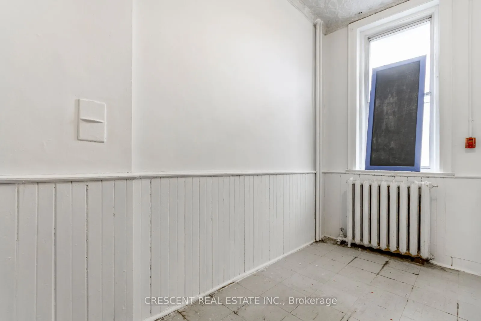 414 Queen Street W