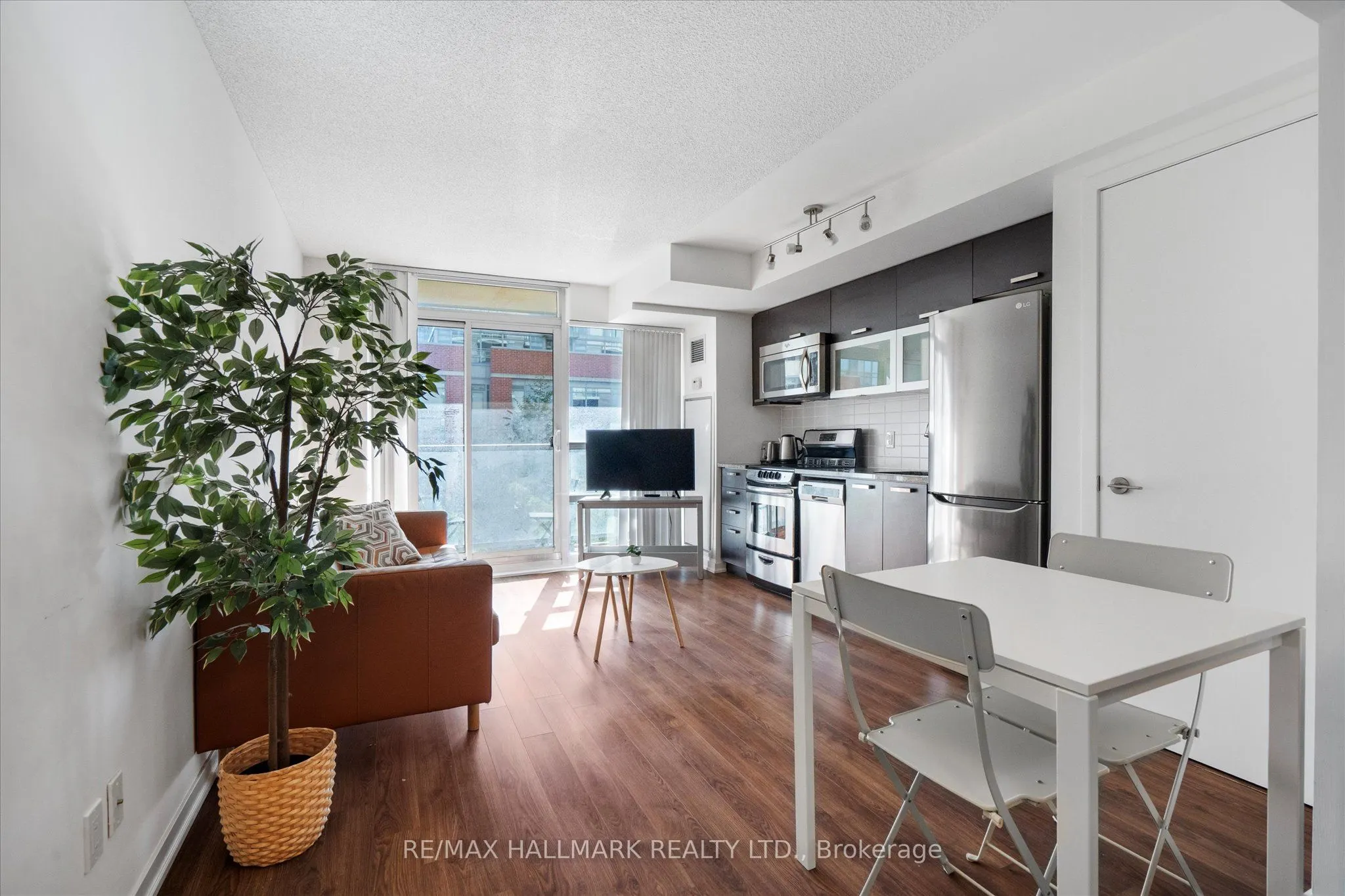 68 Abell Street, #307