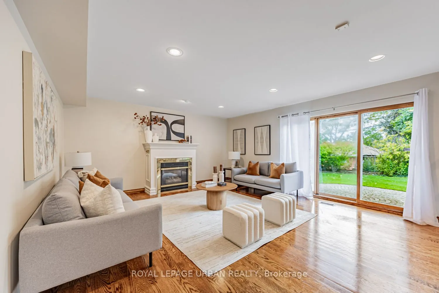 206 Sloane Avenue