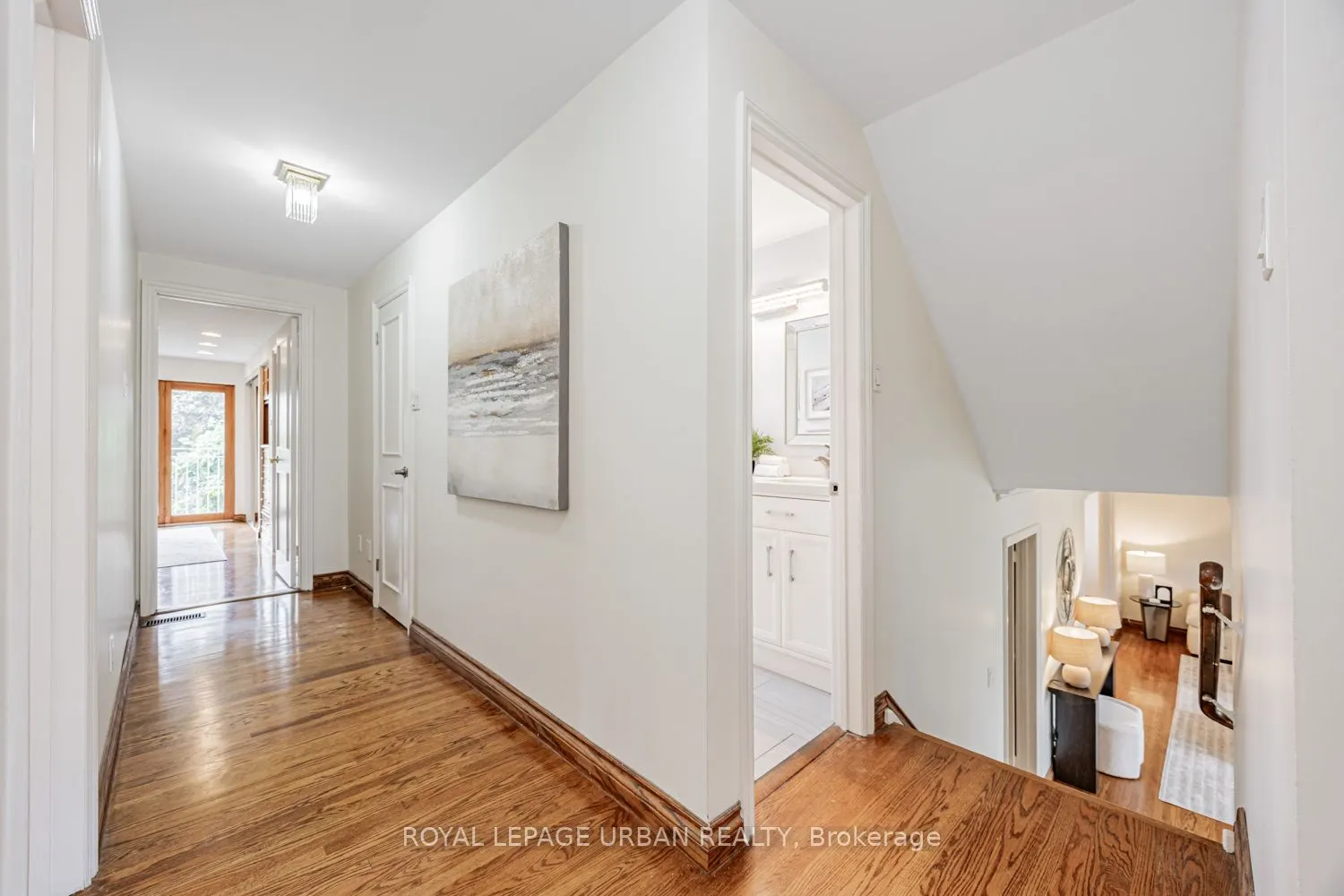 206 Sloane Avenue