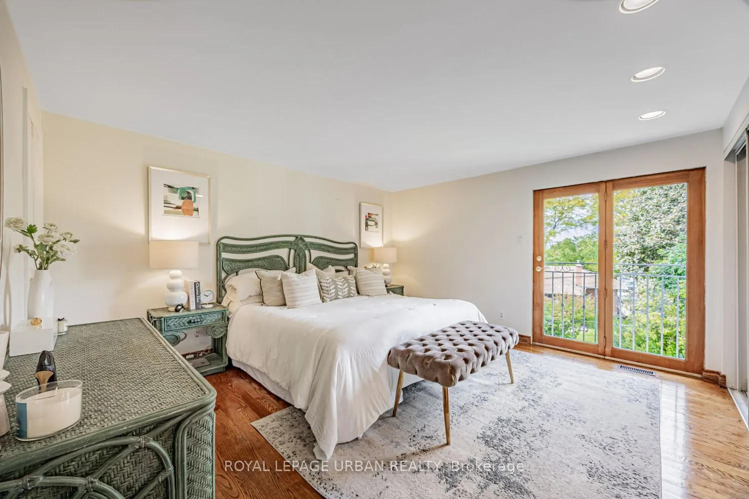 206 Sloane Avenue