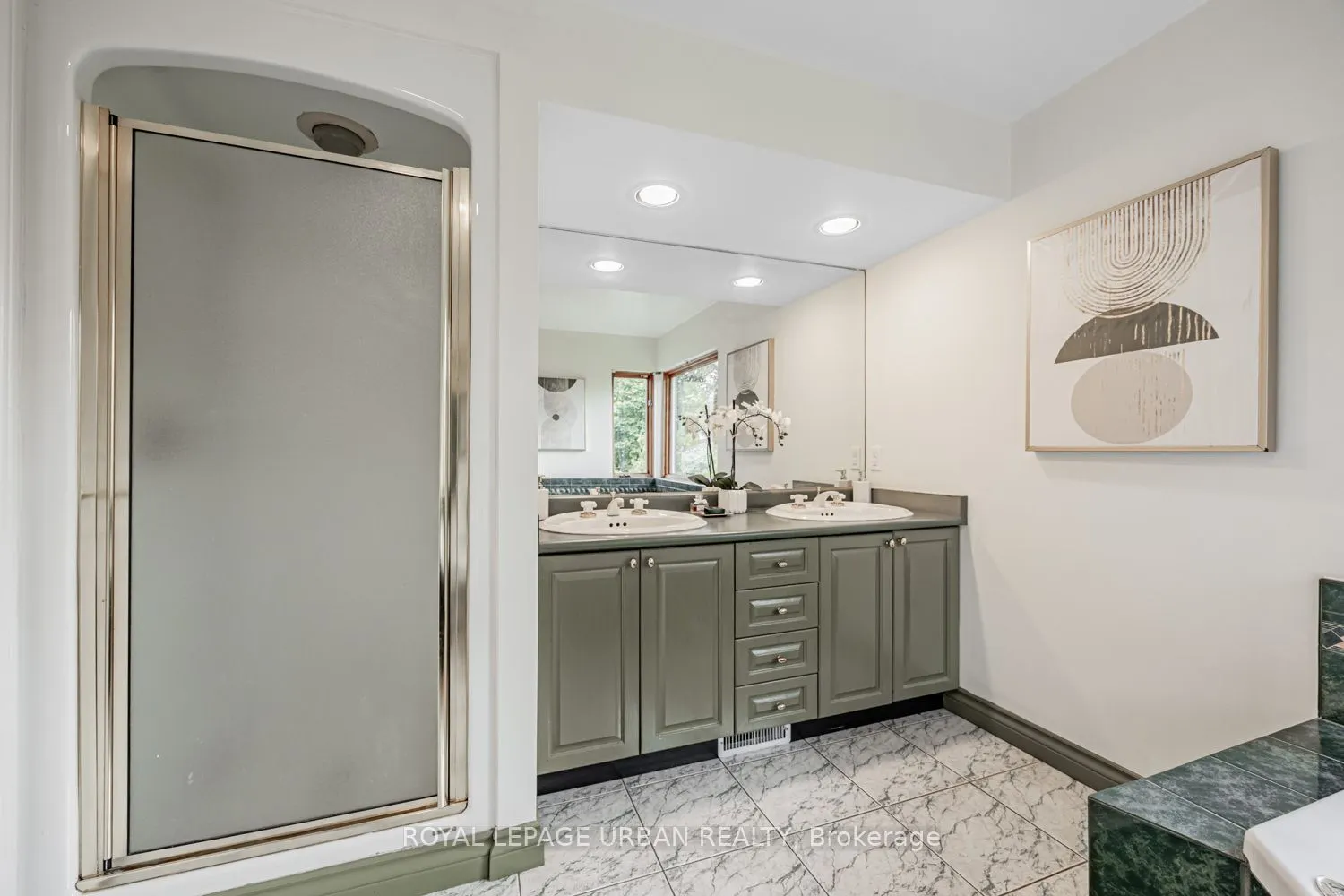 206 Sloane Avenue