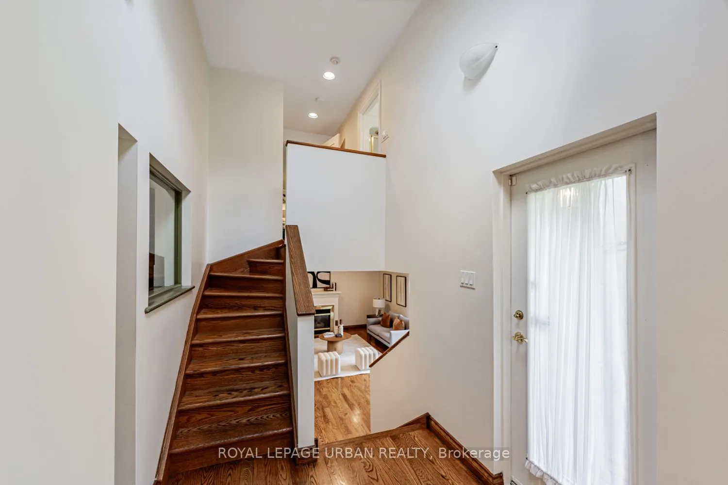 206 Sloane Avenue