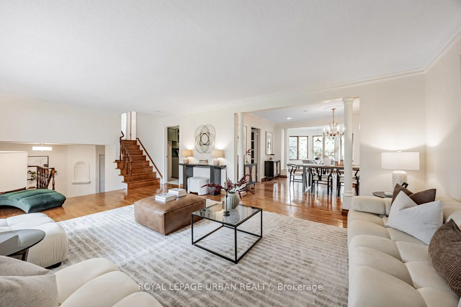 206 Sloane Avenue